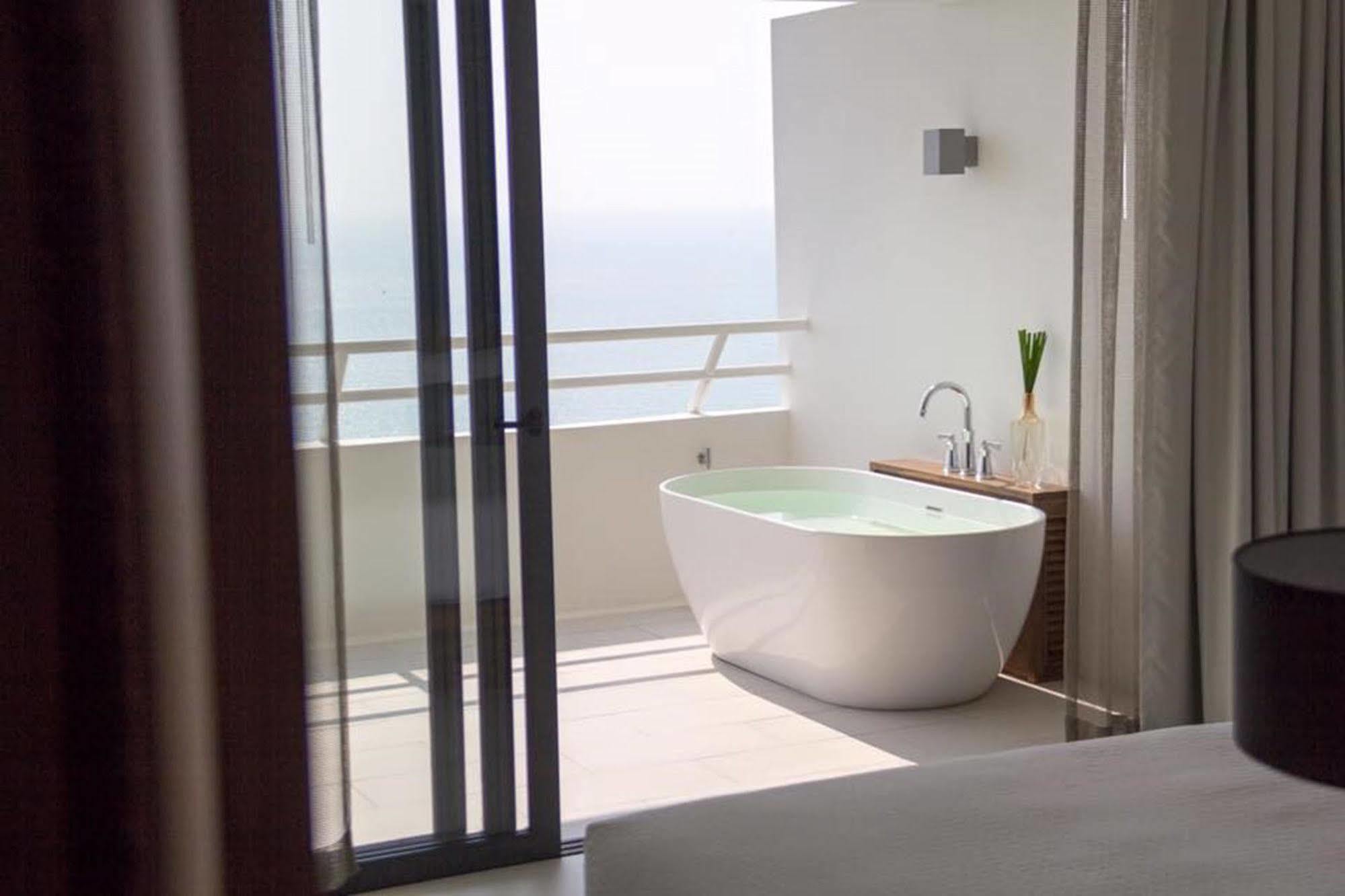Yambay Hotel Pran Buri