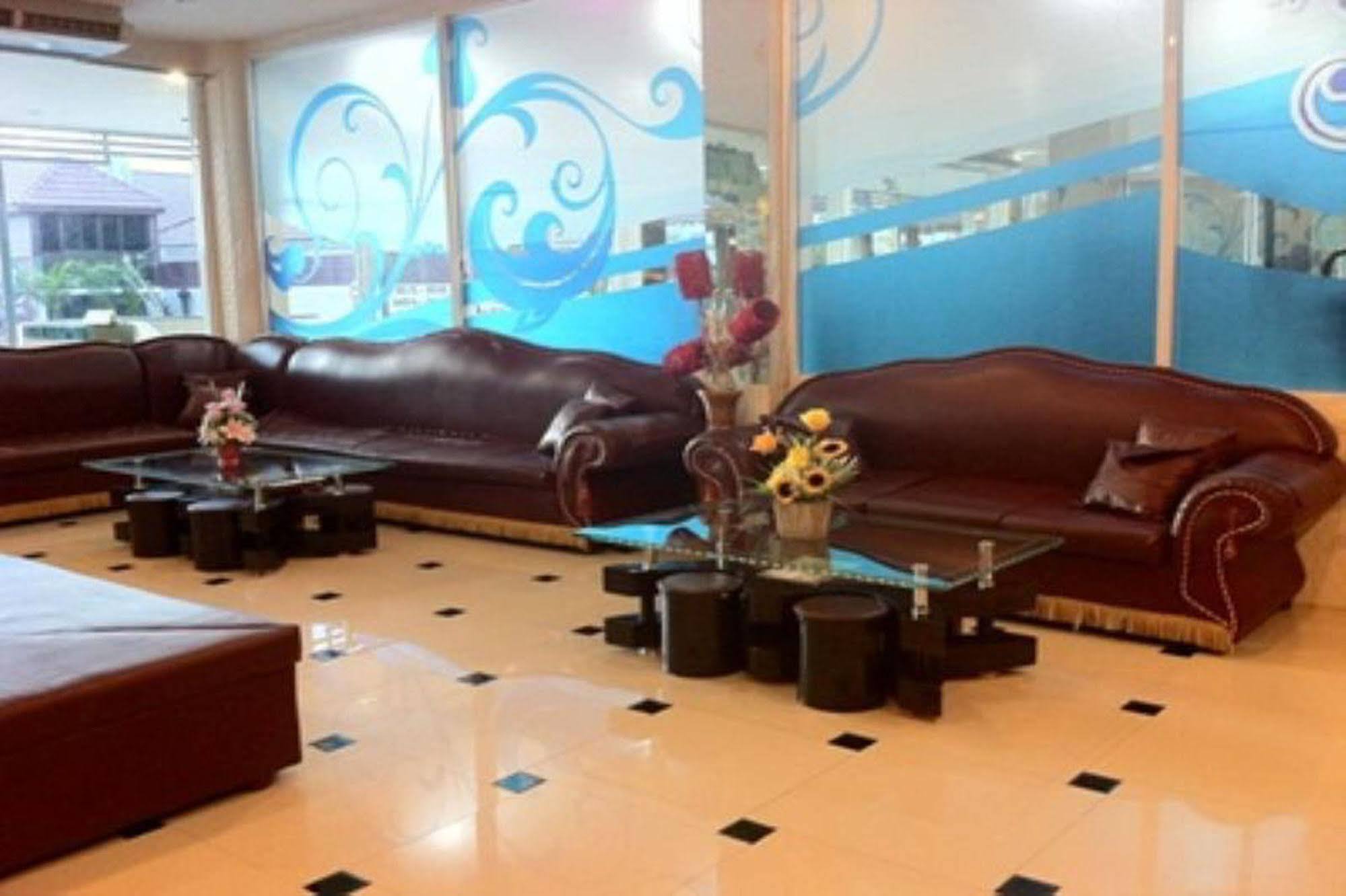 Hotel Sky Park Hatyai 3*