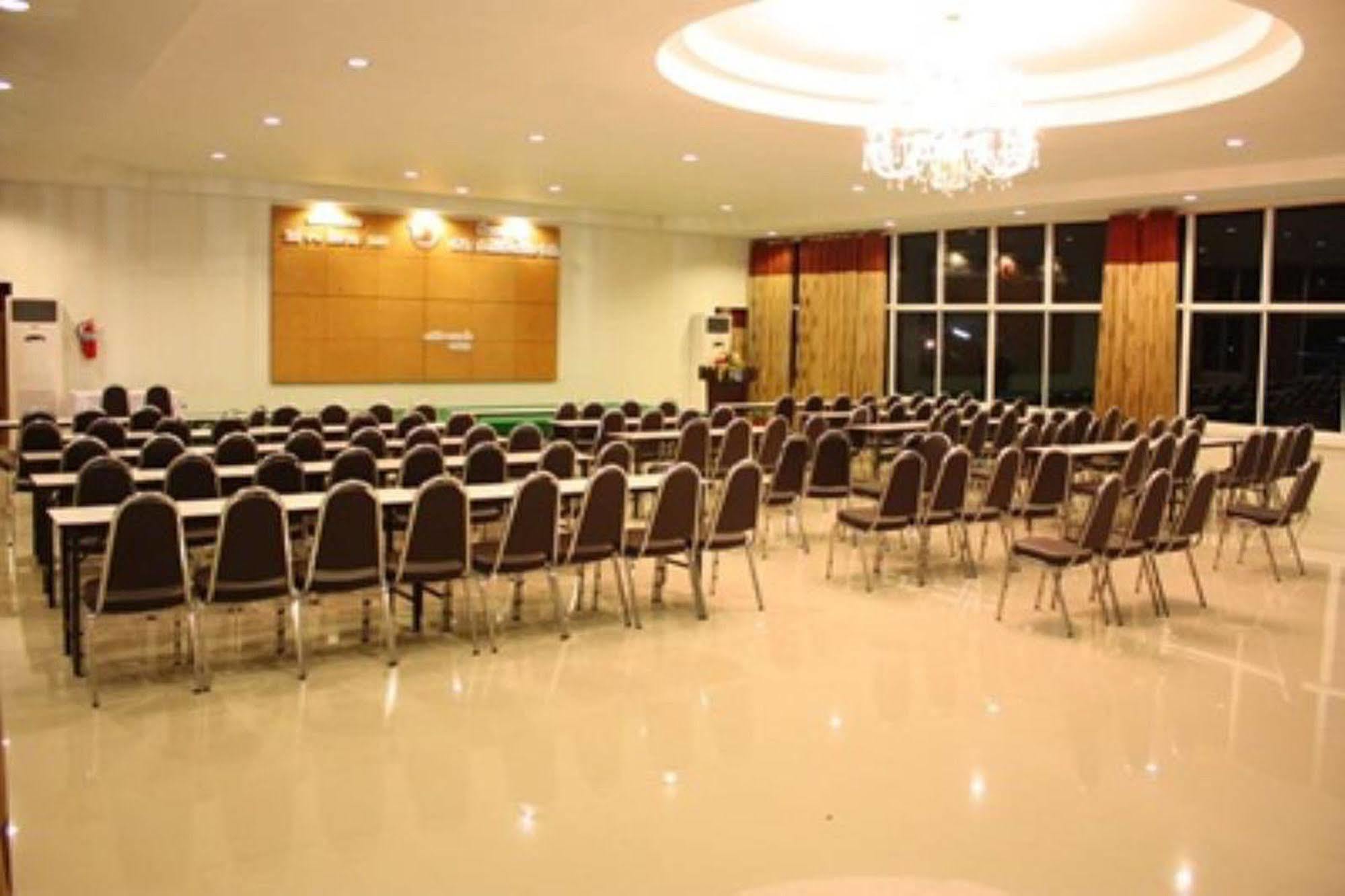 Sky Park Hatyai 3*