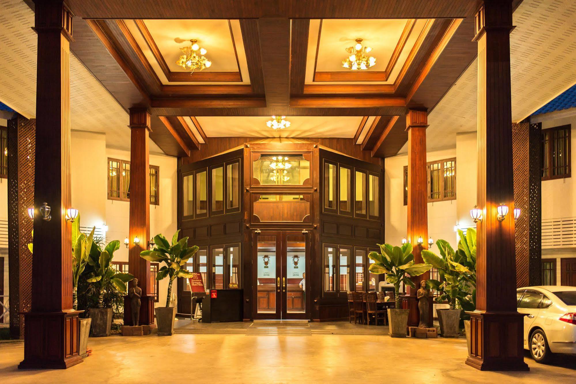 Hotel Nongkhai White