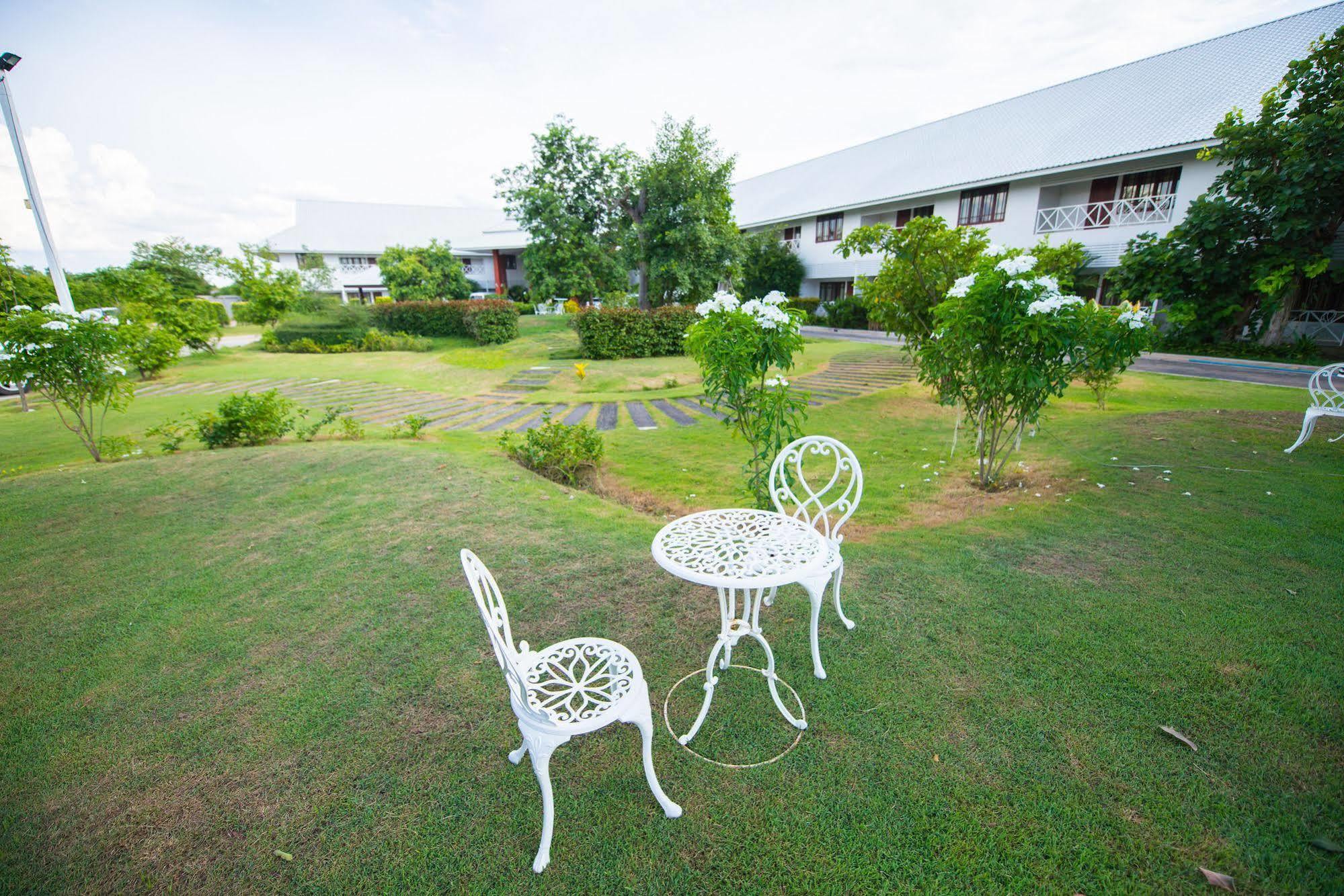 Nongkhai White 3*