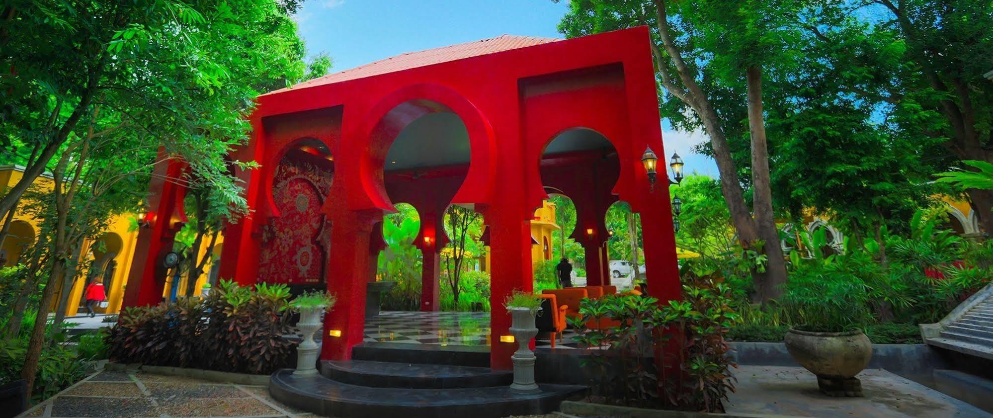 Capital O 469 At Nata Chiangmai Chic View Hotel 4*