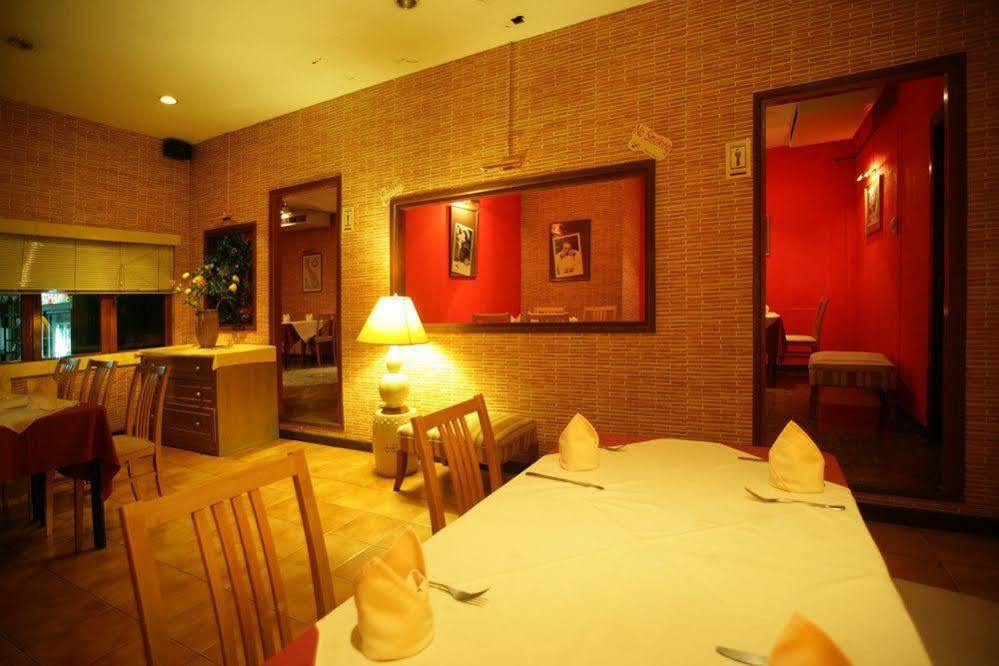 Valentino Restaurant & 2* Pattaya