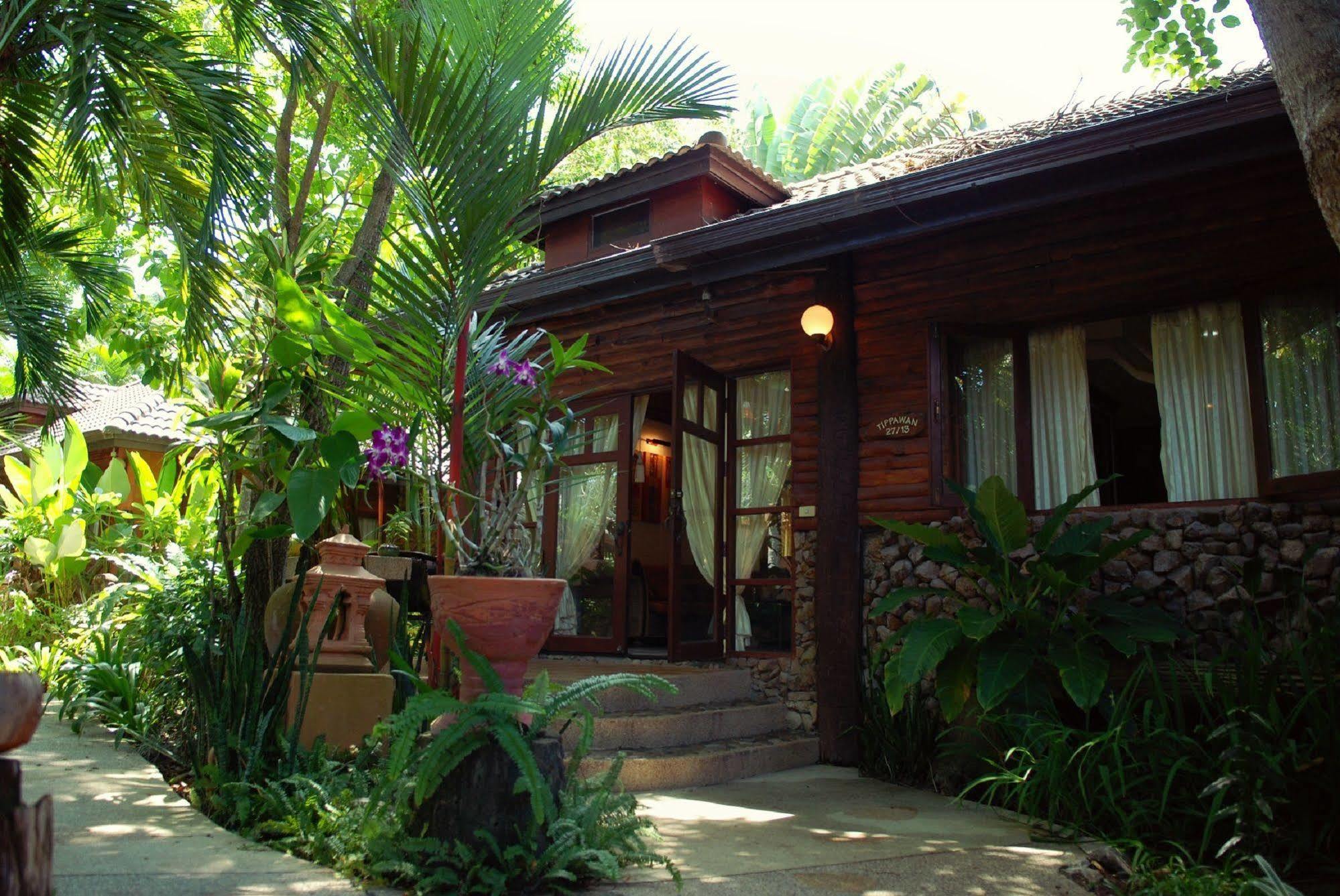 Polina Park 3* Mae Nam