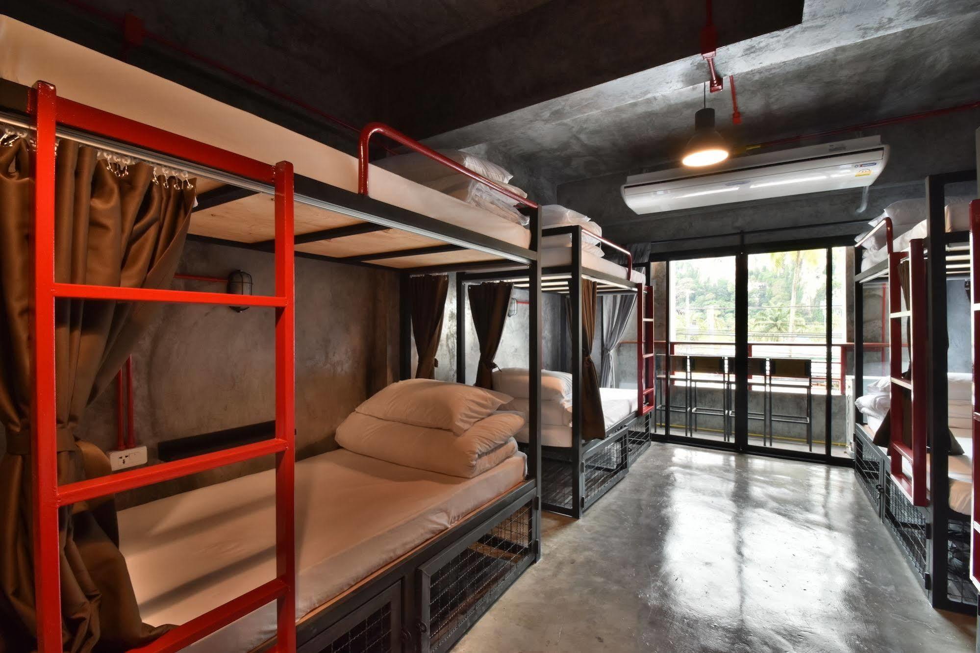 Sleeper Hotel 2*