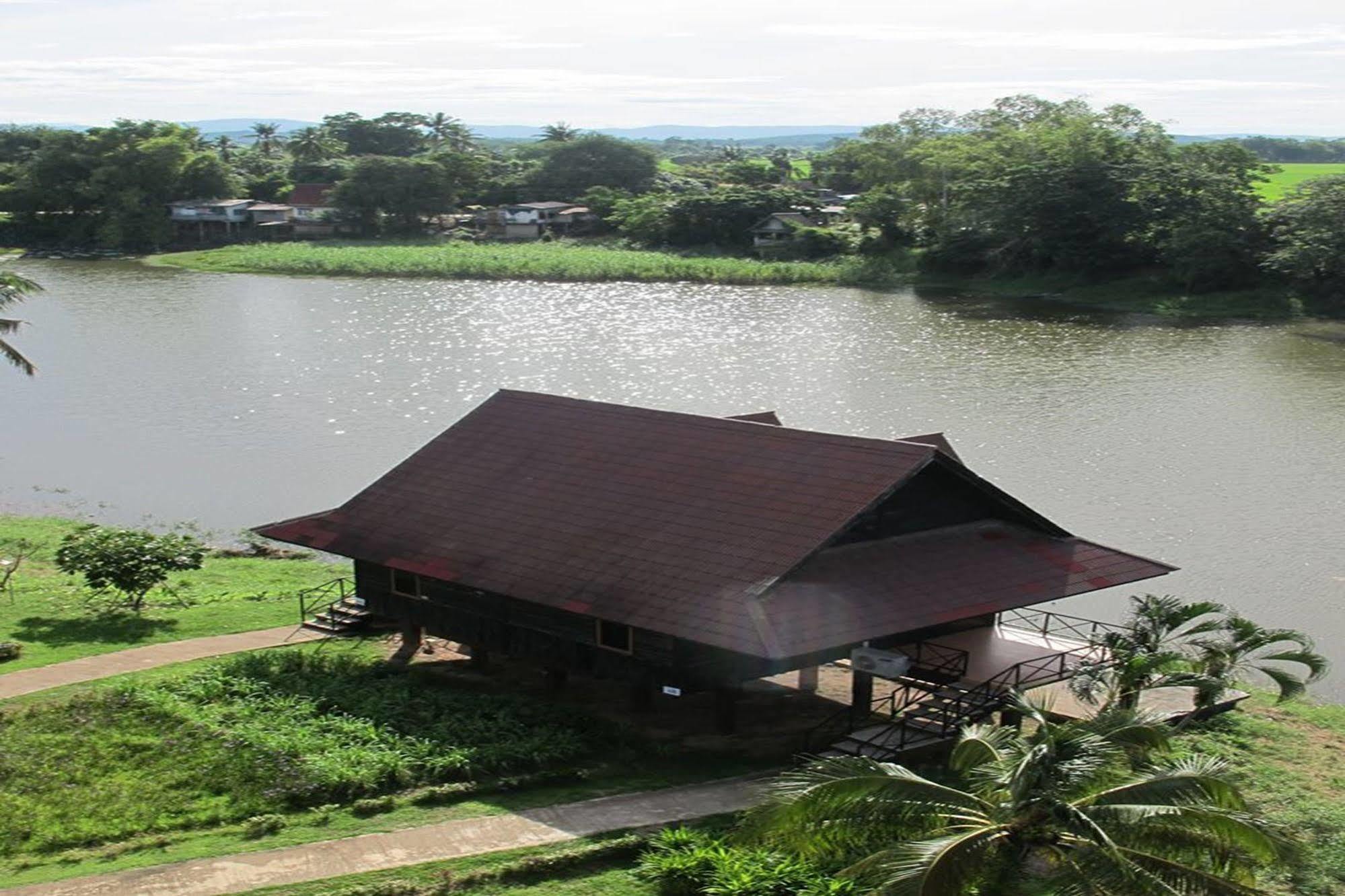 Prompiram Suannam & Golf Club