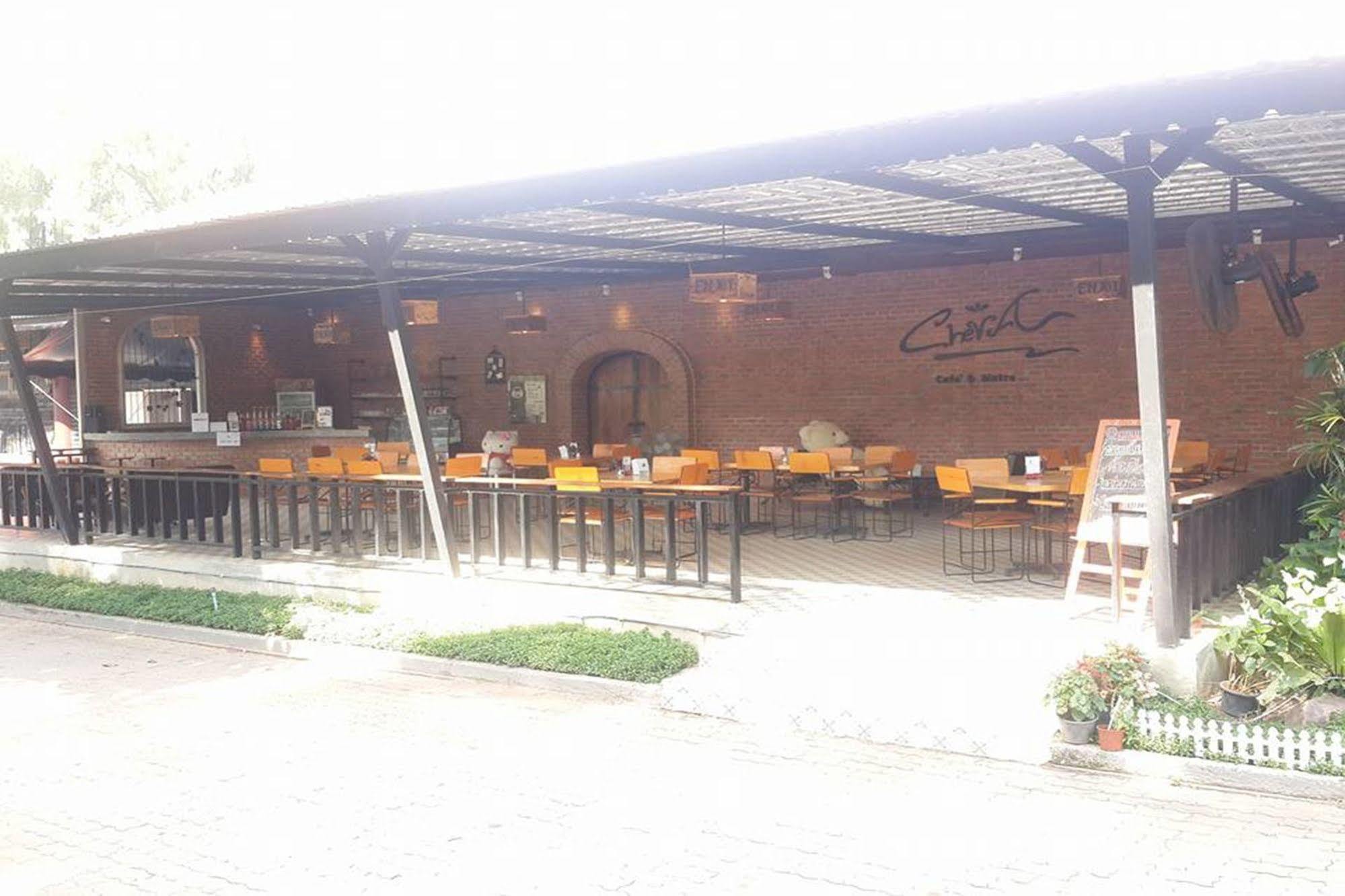 Prompiram Suannam & Golf Club Phitsanulok