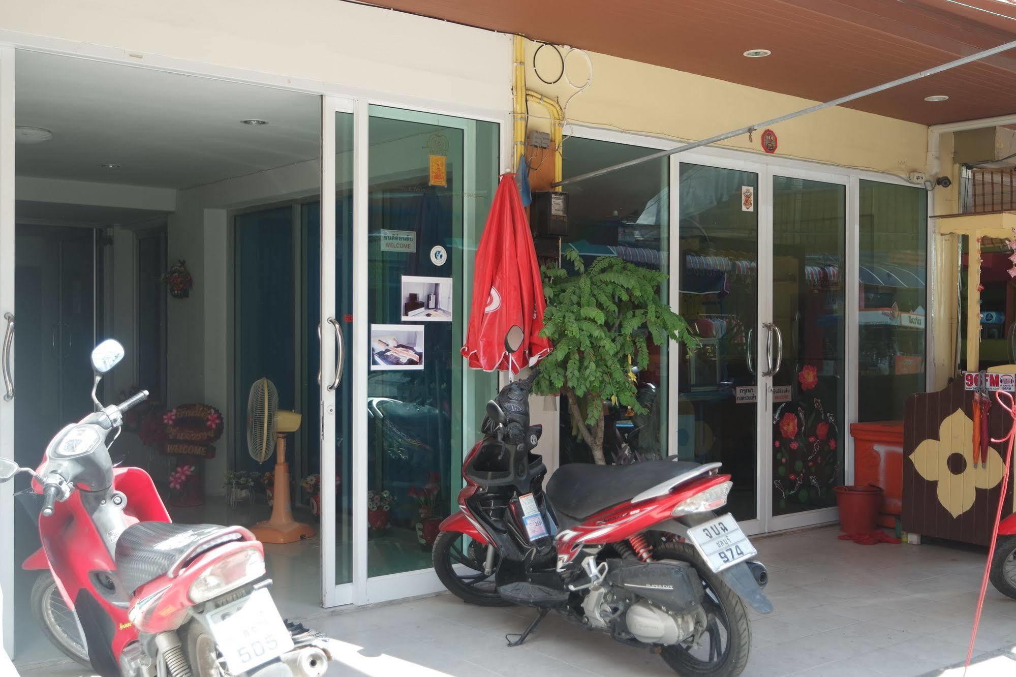 Hotel Kjs House