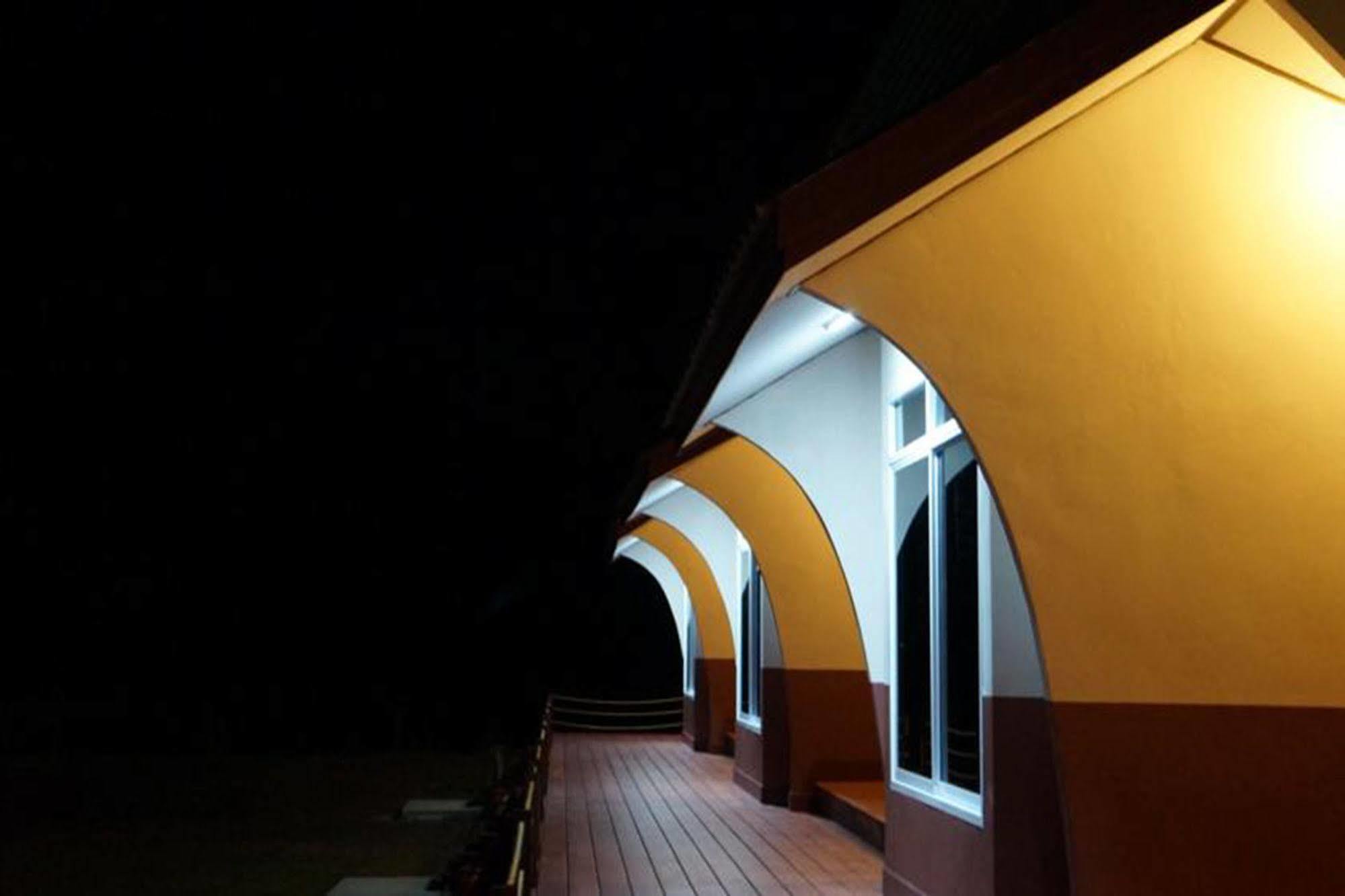 Lomtalay Trat 3*