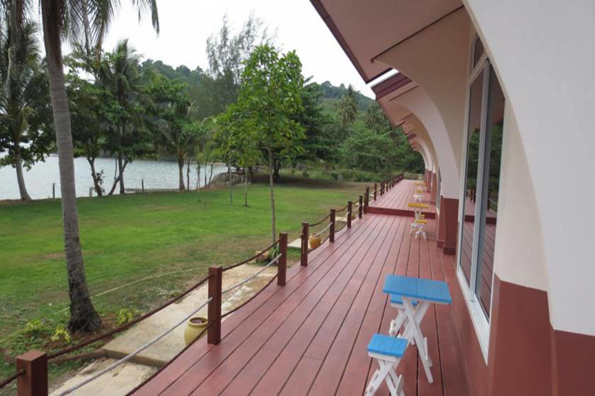 Resort Lomtalay Trat Laem Ngop