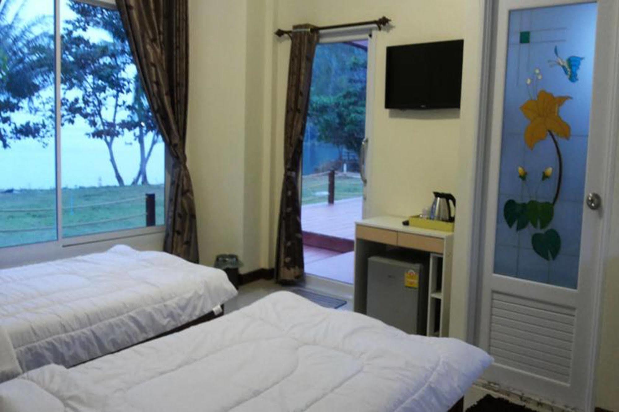 Resort Lomtalay Trat Laem Ngop