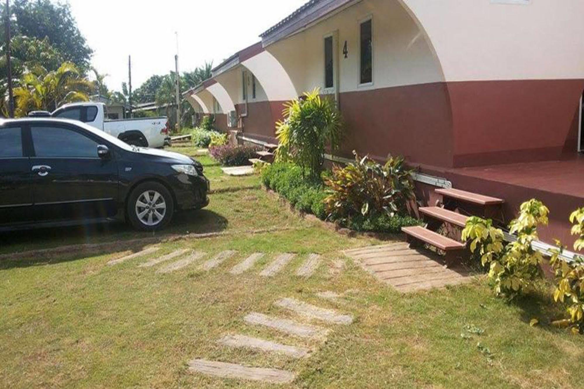 Resort Lomtalay Trat 3*