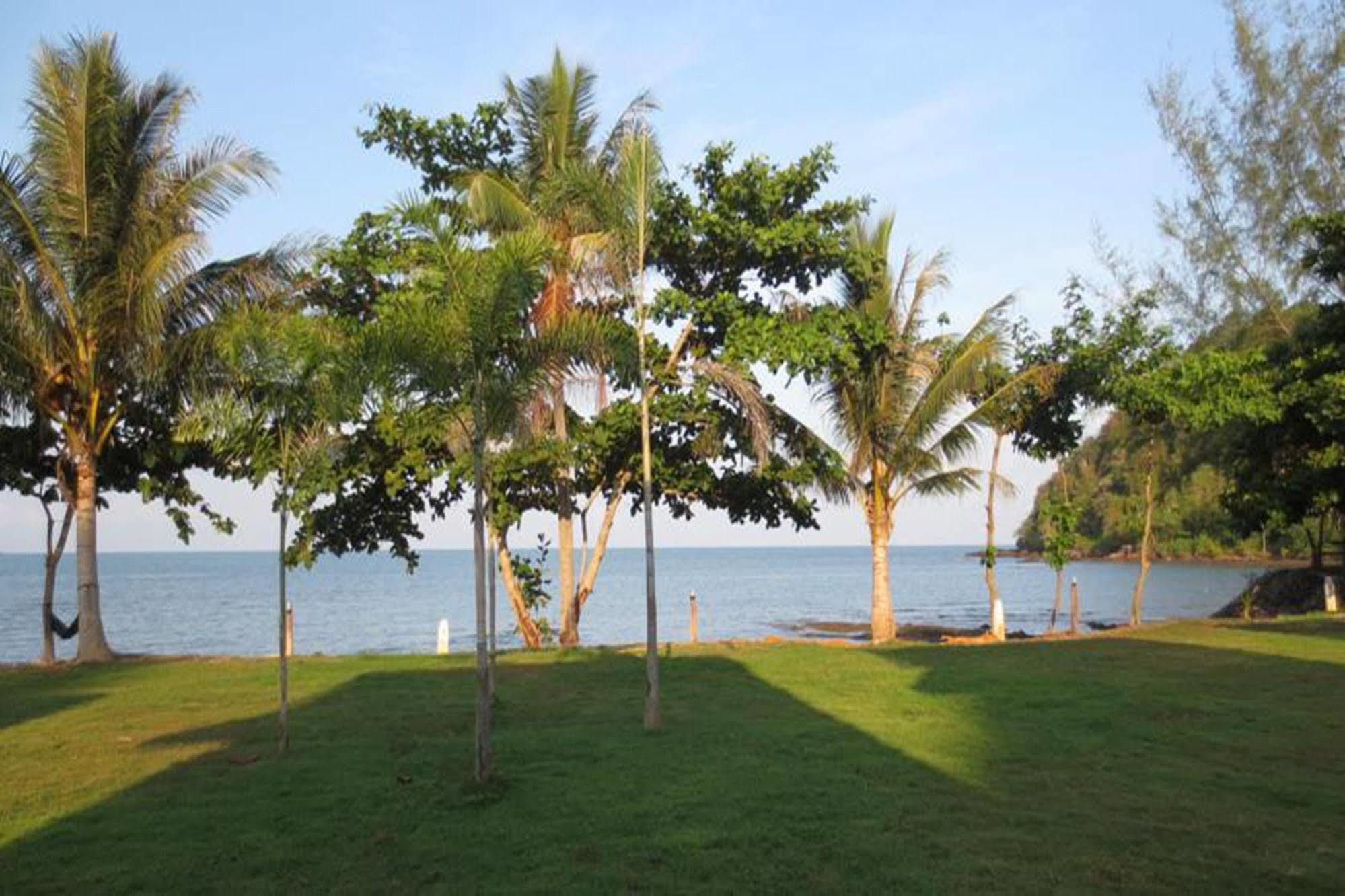Resort Lomtalay Trat Laem Ngop