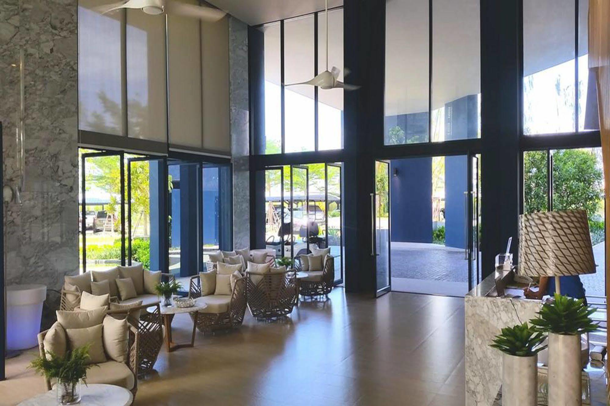 Apartment Baan Thew Talay Blue Sapphire Cha-Am