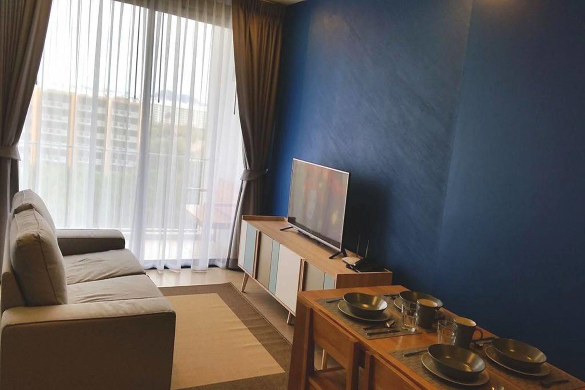 Baan Thew Talay Blue Sapphire Apartment *
