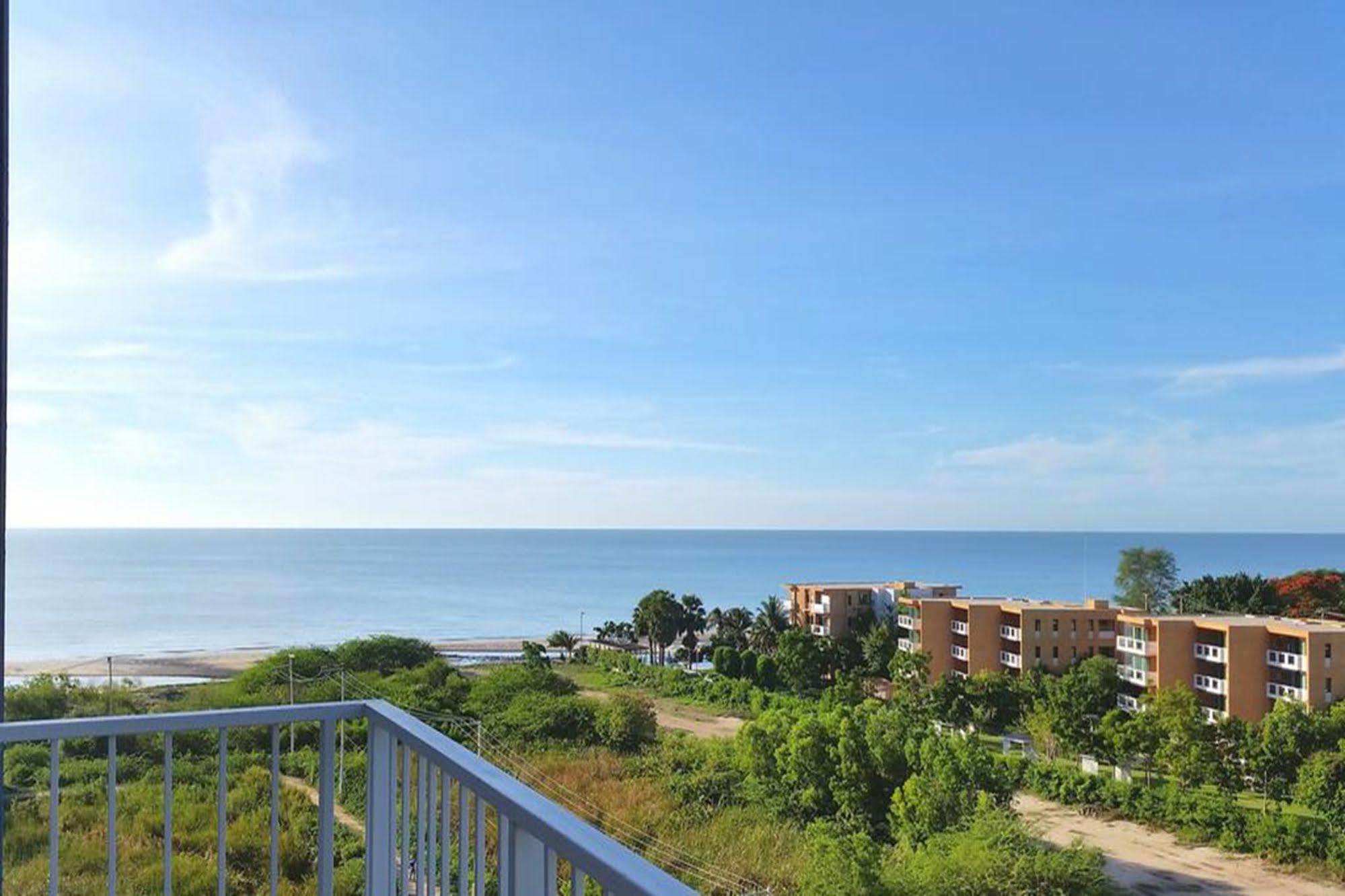 Apartment Baan Thew Talay Blue Sapphire *
