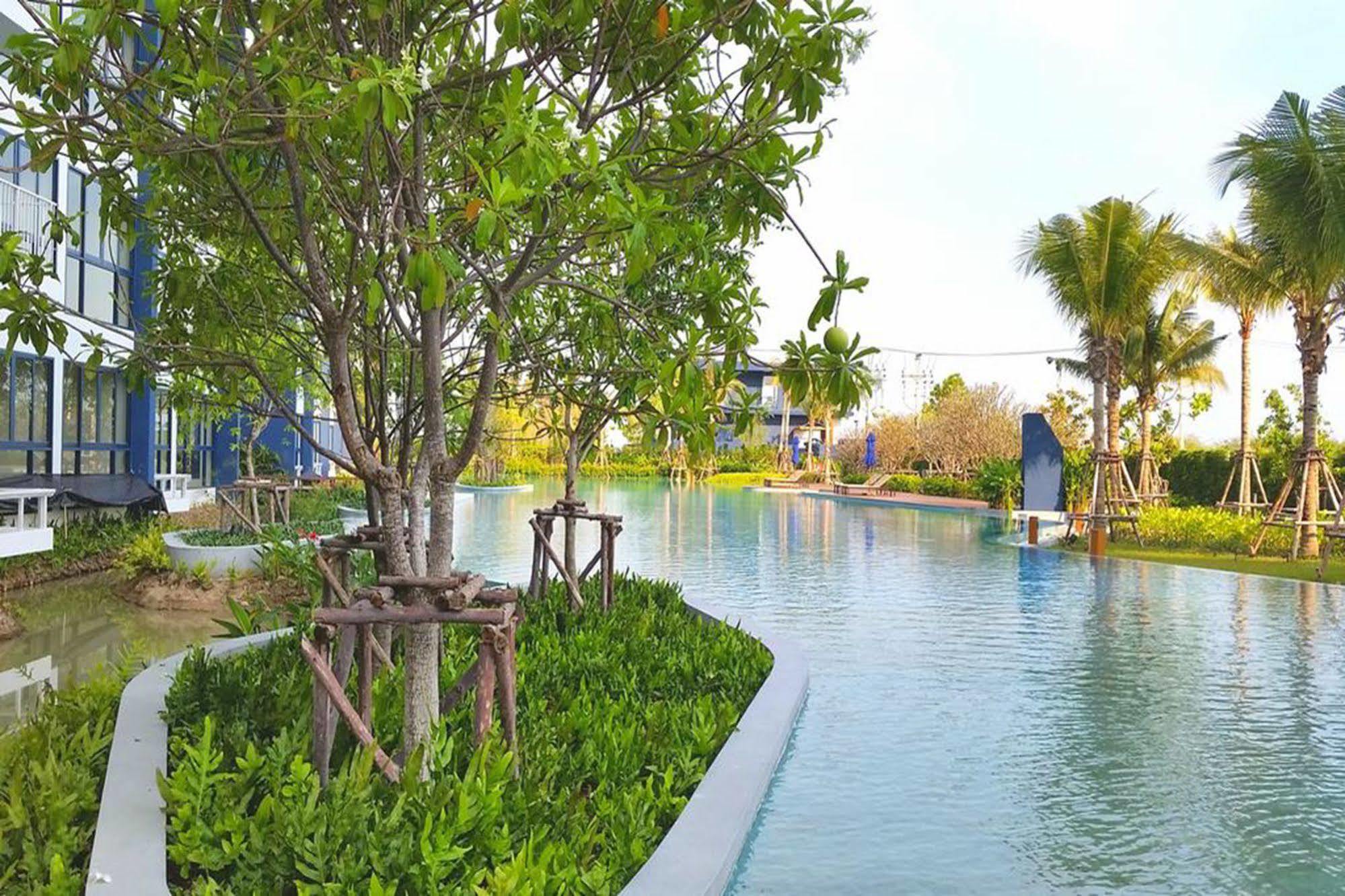 Baan Thew Talay Blue Sapphire * Cha-Am