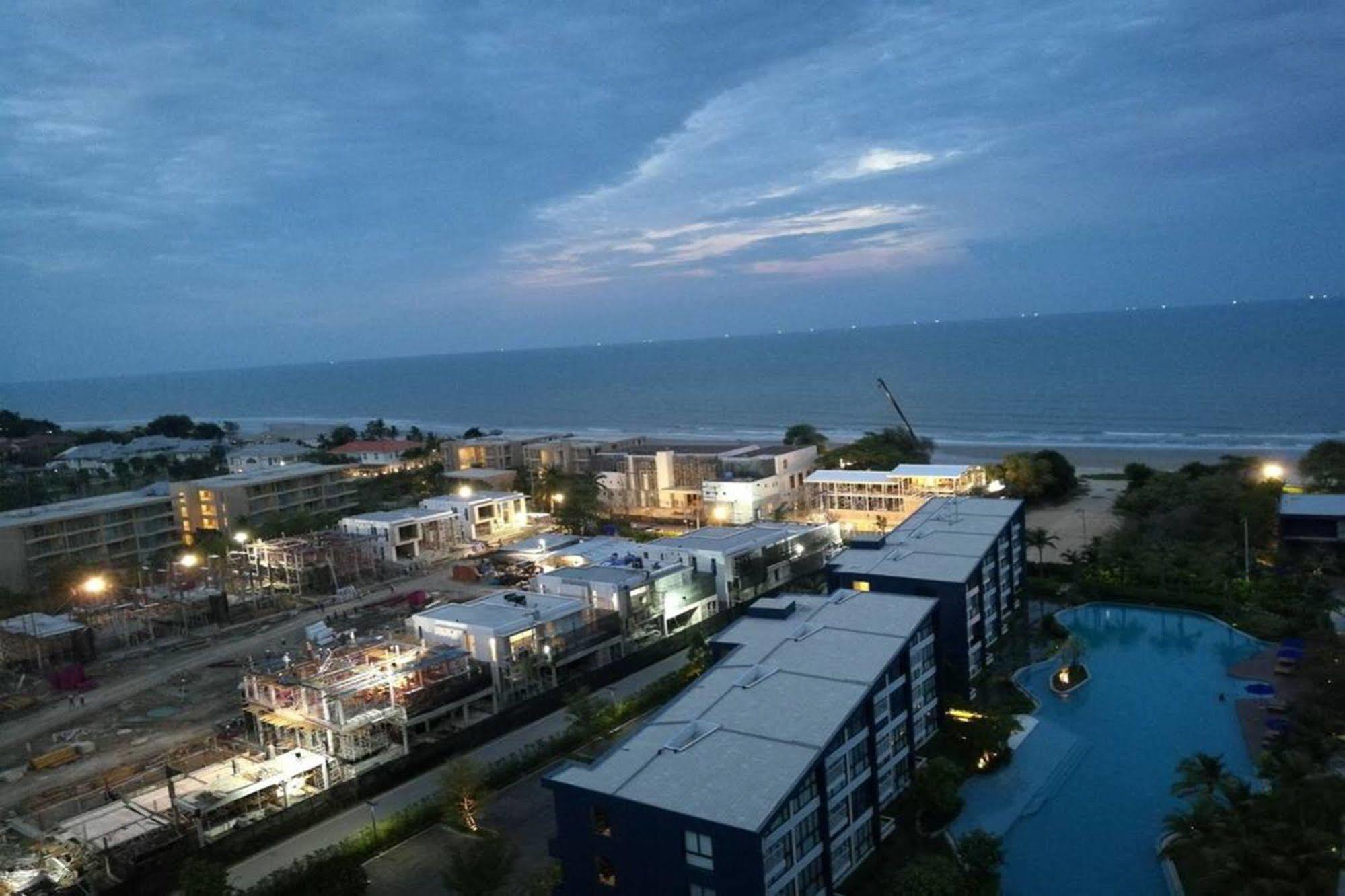 Baan Thew Talay Blue Sapphire Apartment