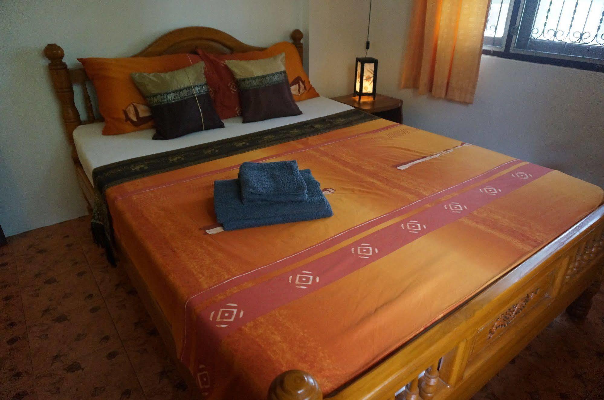 Baannoksuan Samui Hotel Maret