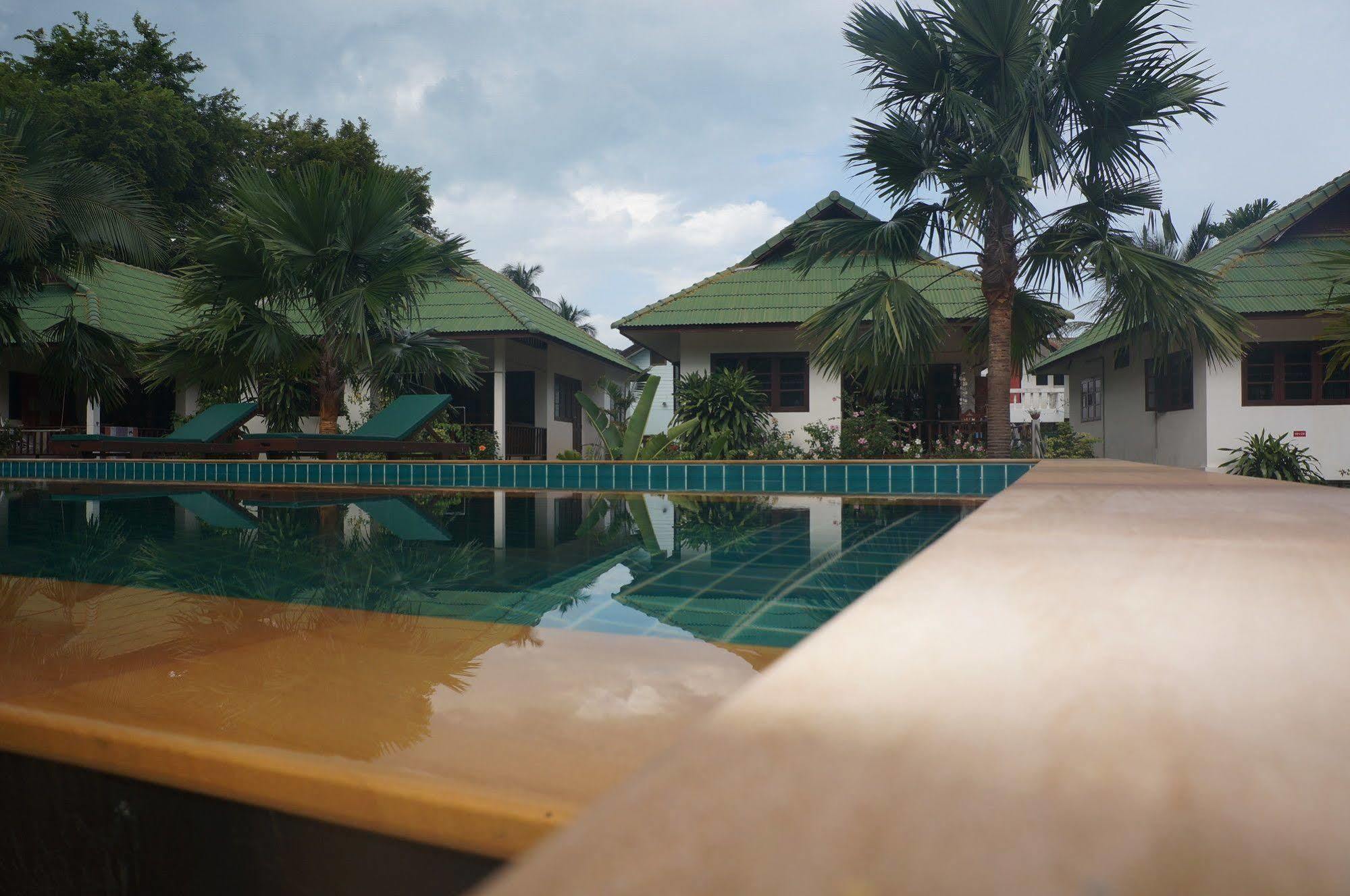 Baannoksuan Samui 3* Maret