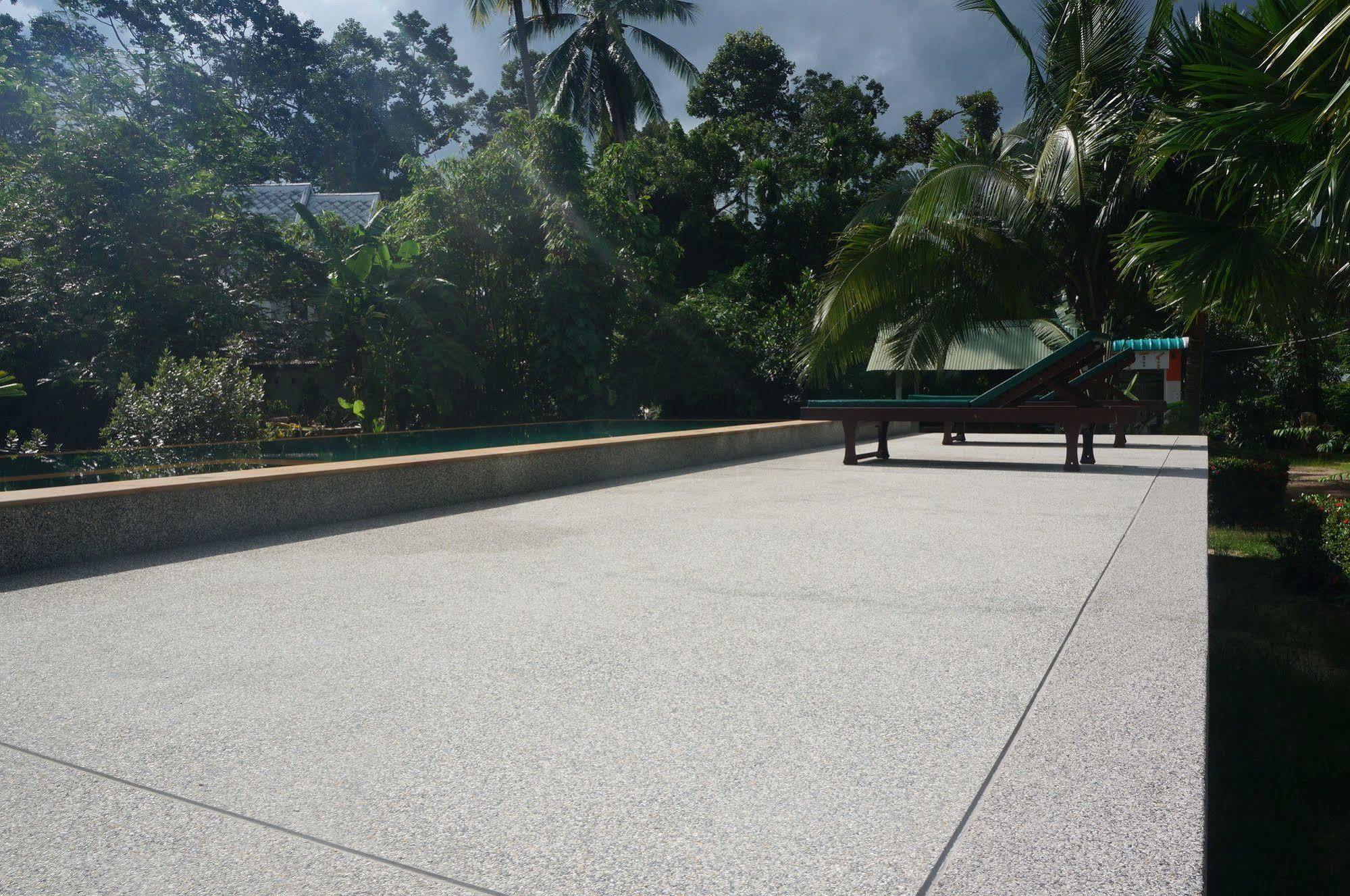 Baannoksuan Samui Hotel