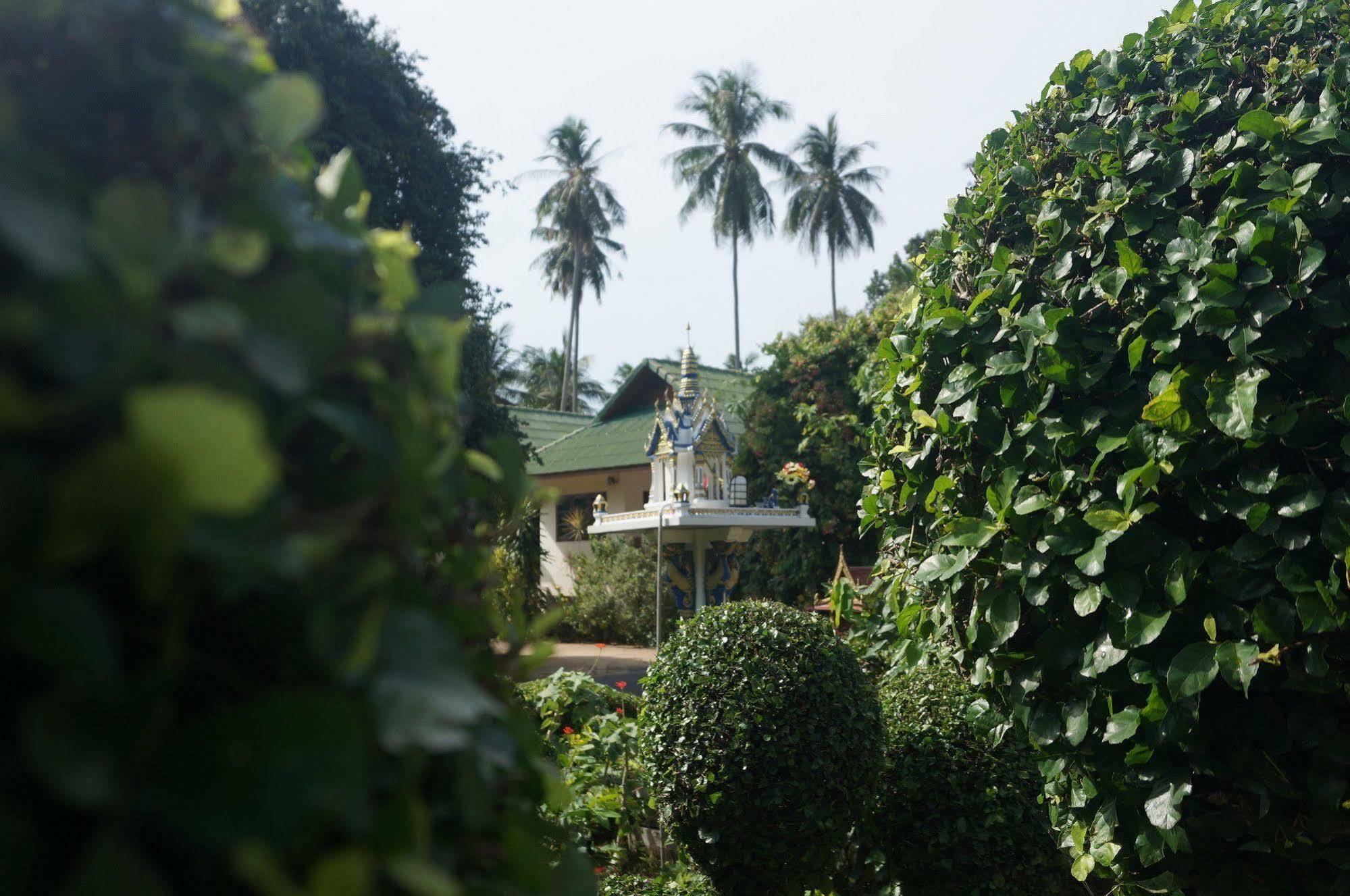 Hotel Baannoksuan Samui 3*