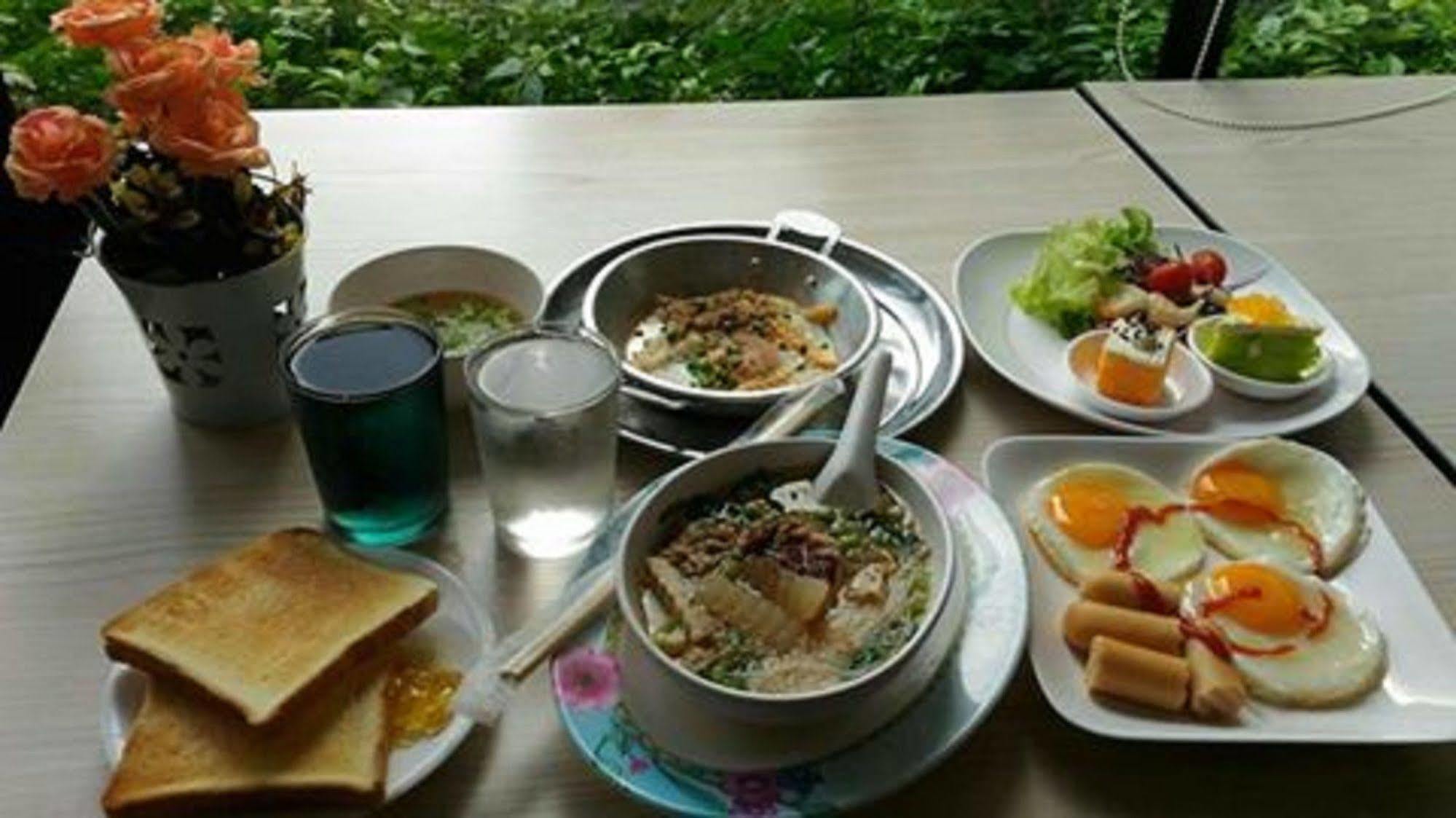 Hotel The Sita Princess Buriram