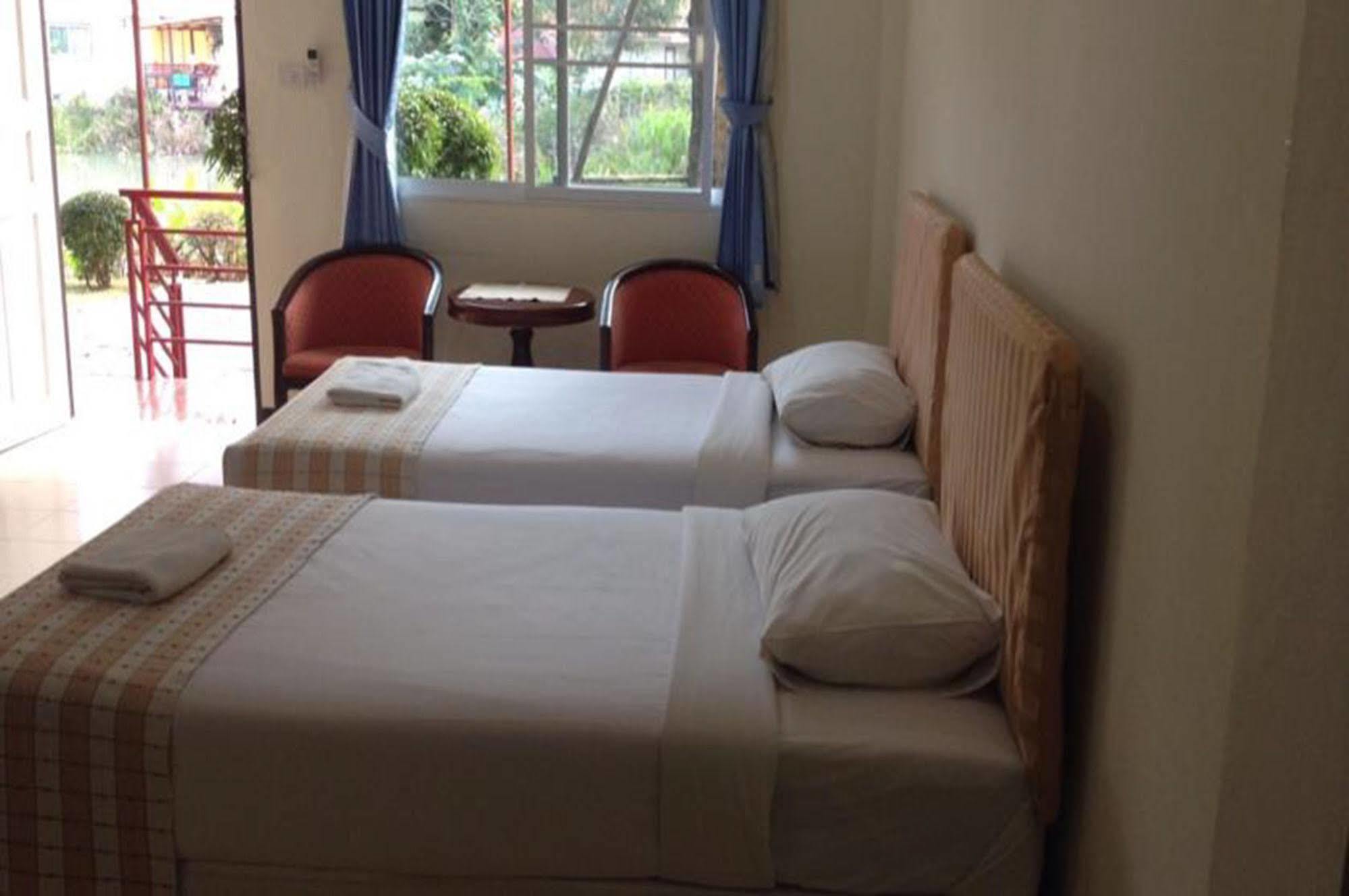 Hotel Khaoyai Aiyara Mu Si