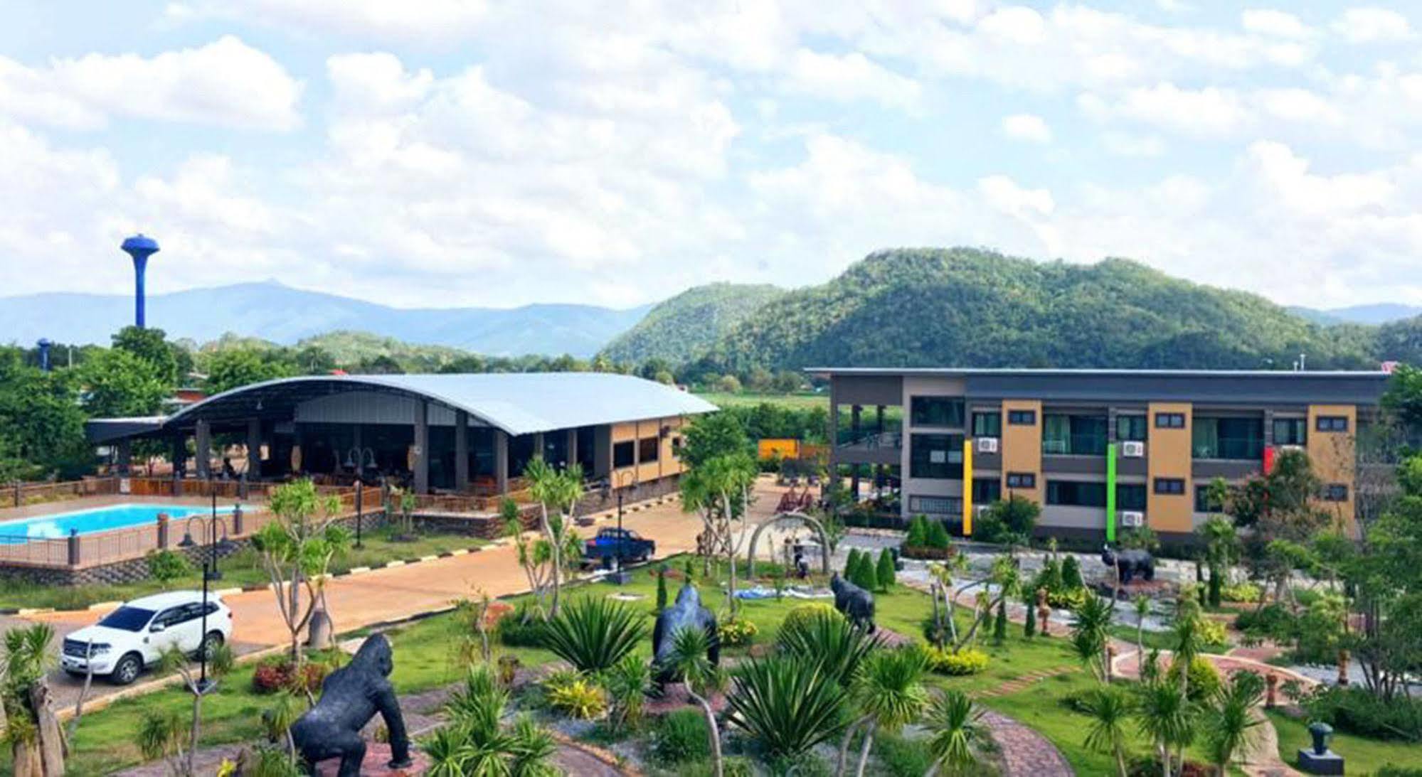Grandsiri Khaoyai