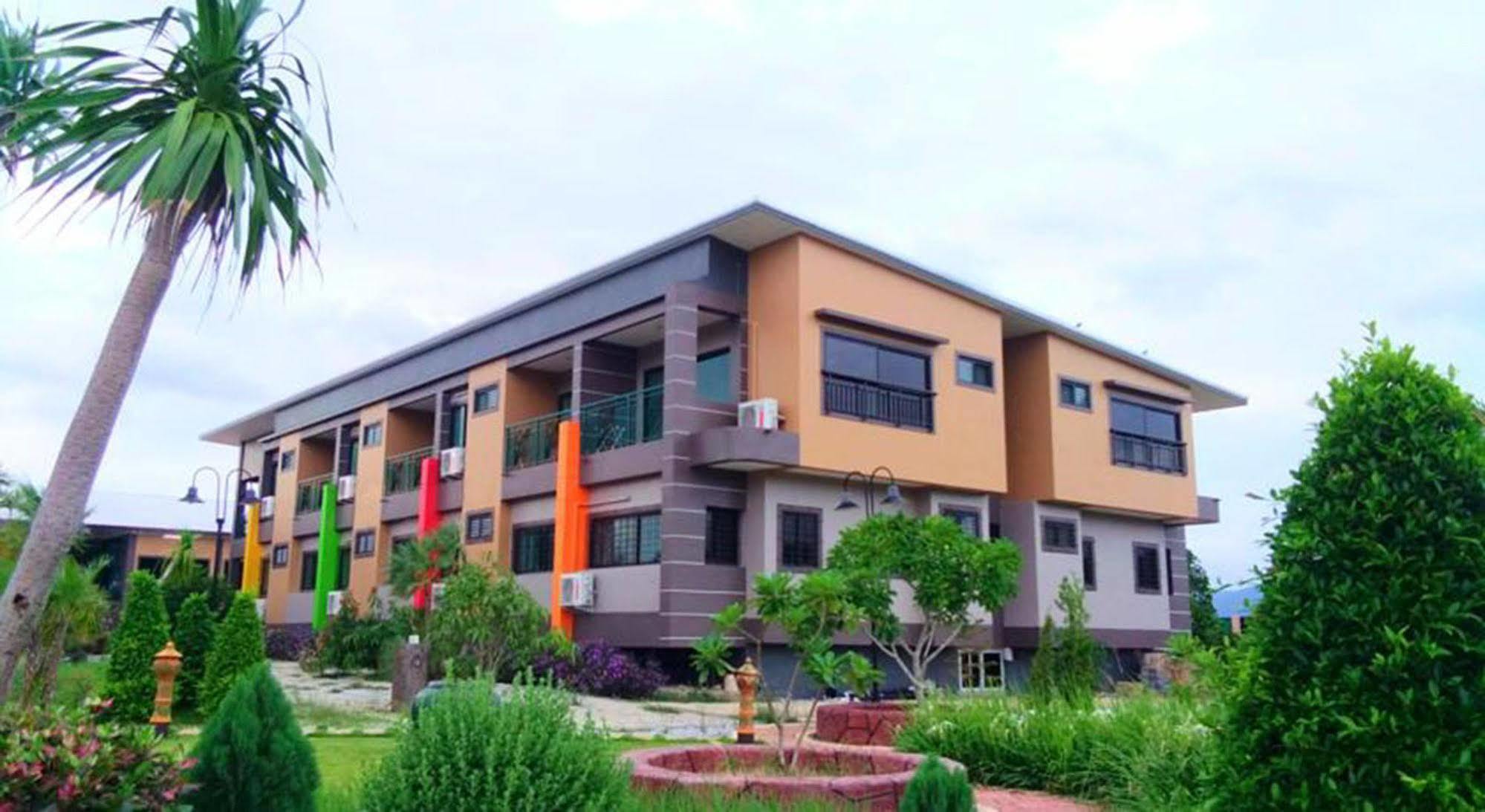Grandsiri Khaoyai Pakchong