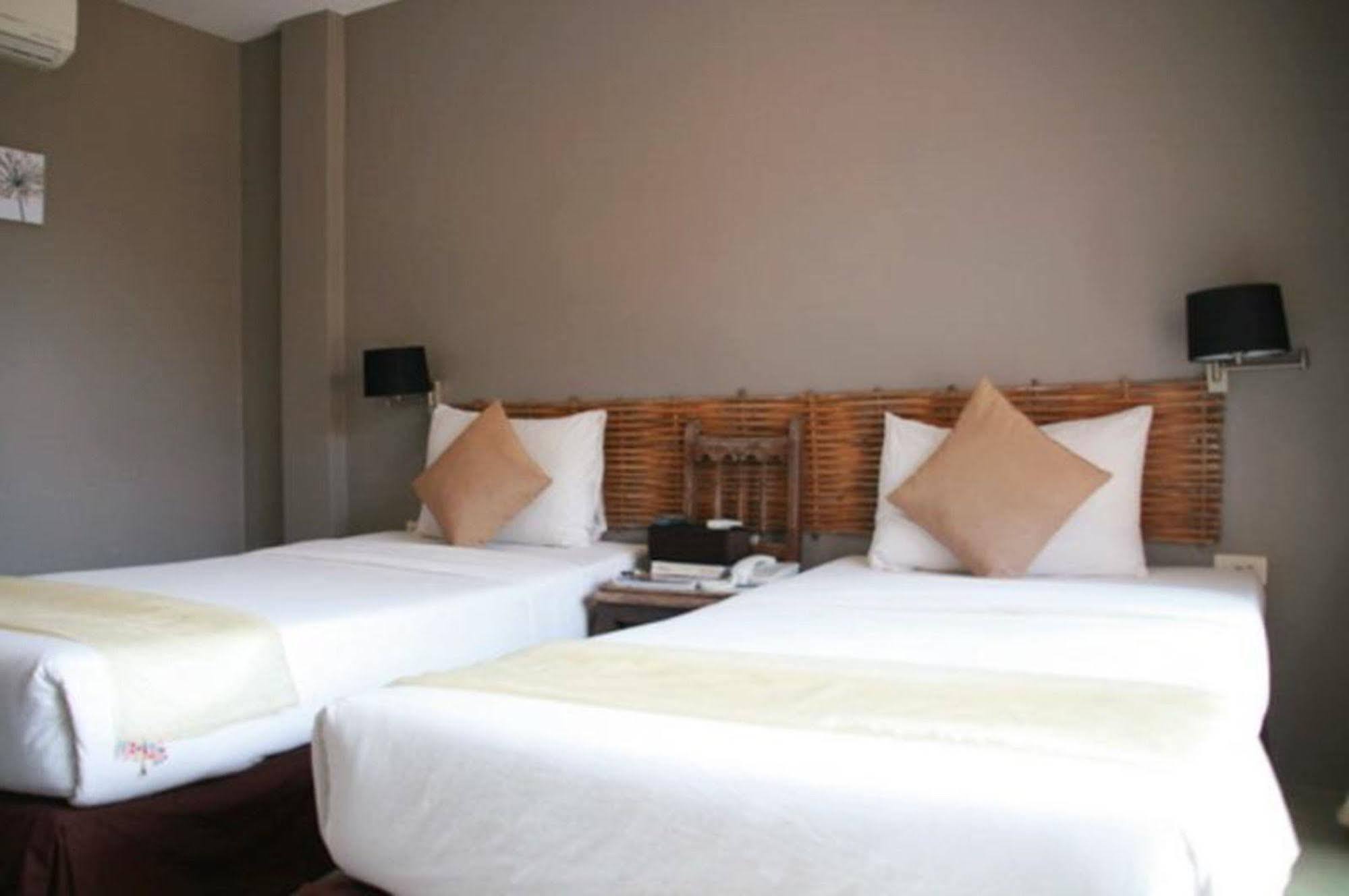 Resort Baantoom Village And Chanthaburi