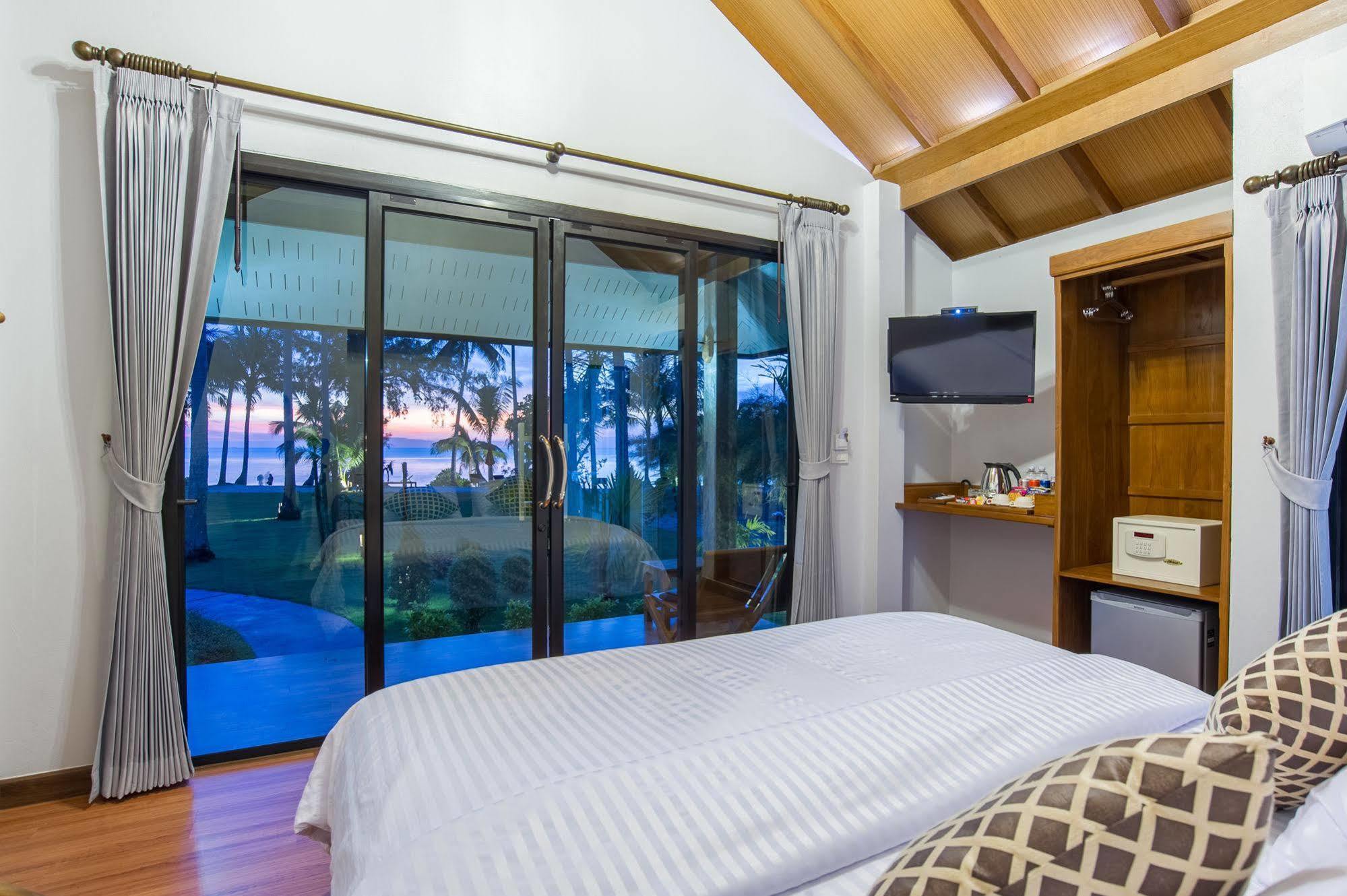 Medee Resort 3*