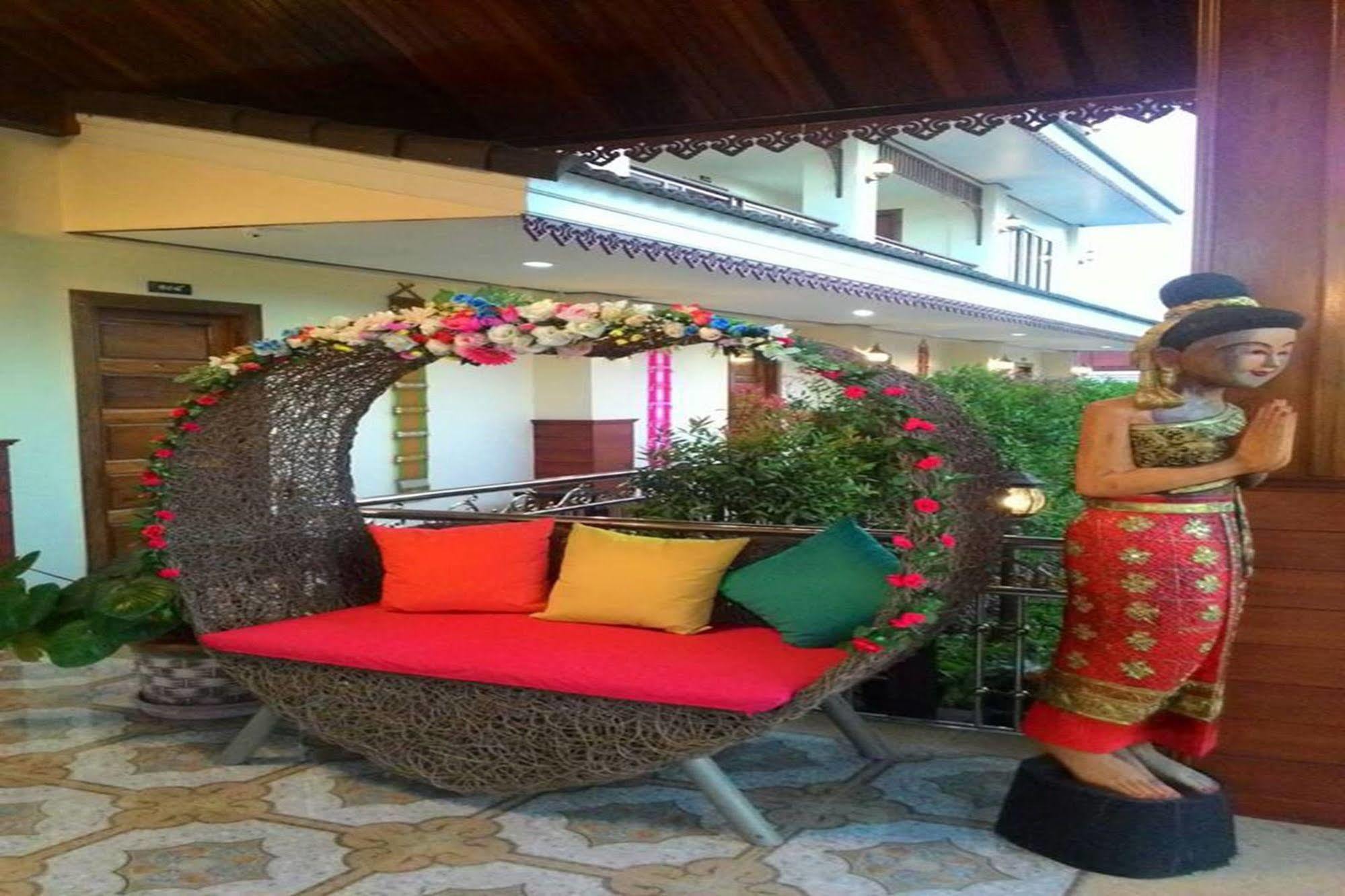 Sawadeelanna Hotel
