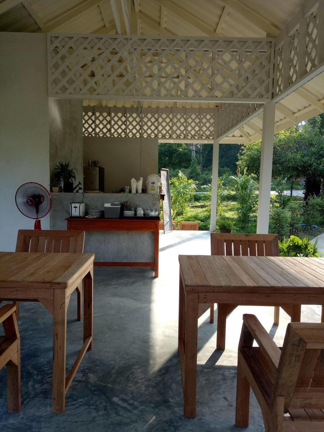 Baan Bua Ko Kut