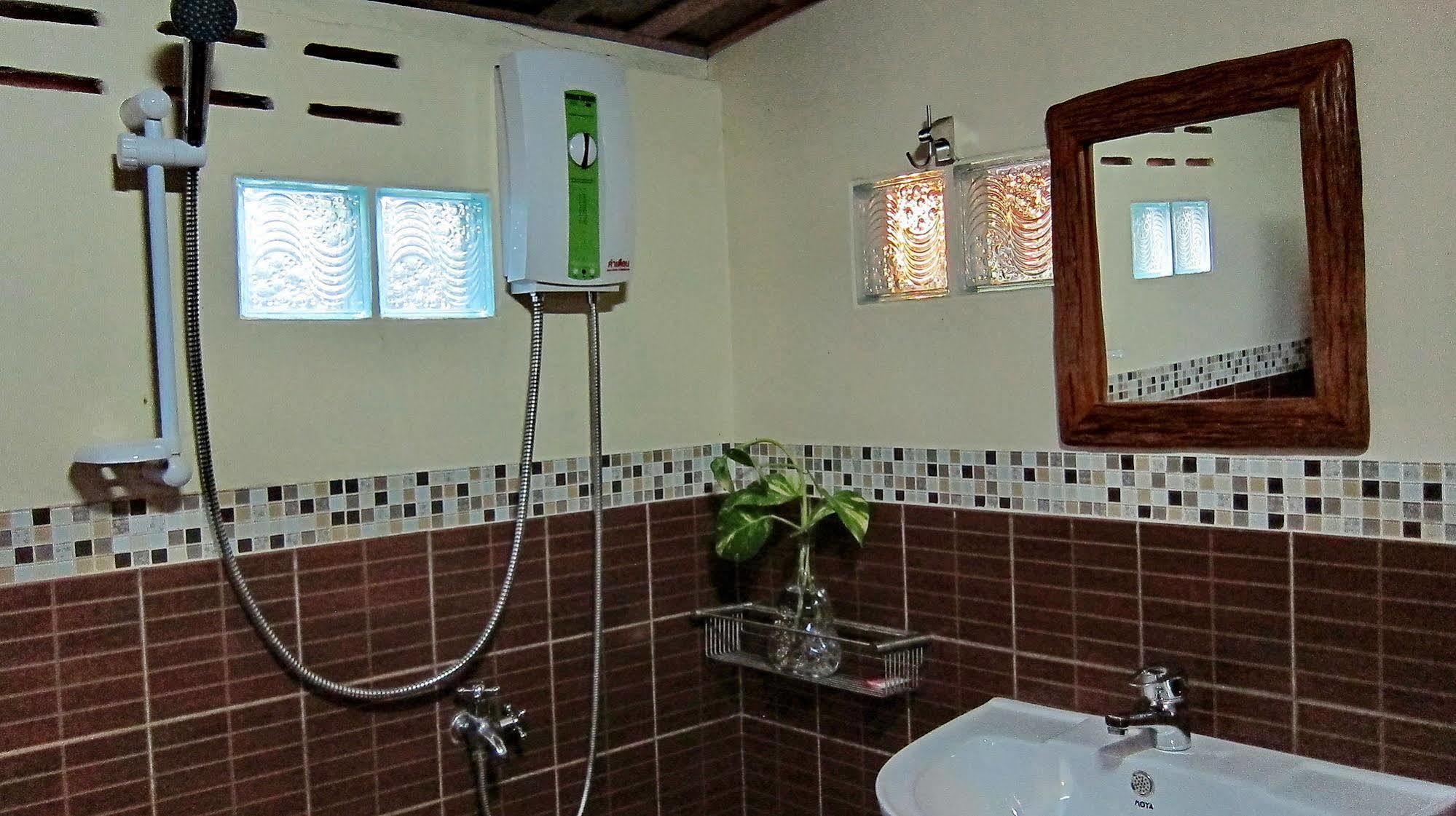 Baan Bua