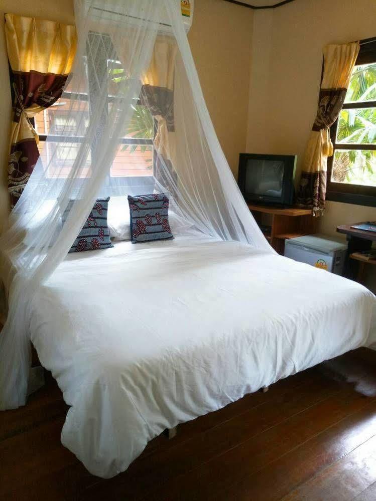 Baan Bua Ko Kut