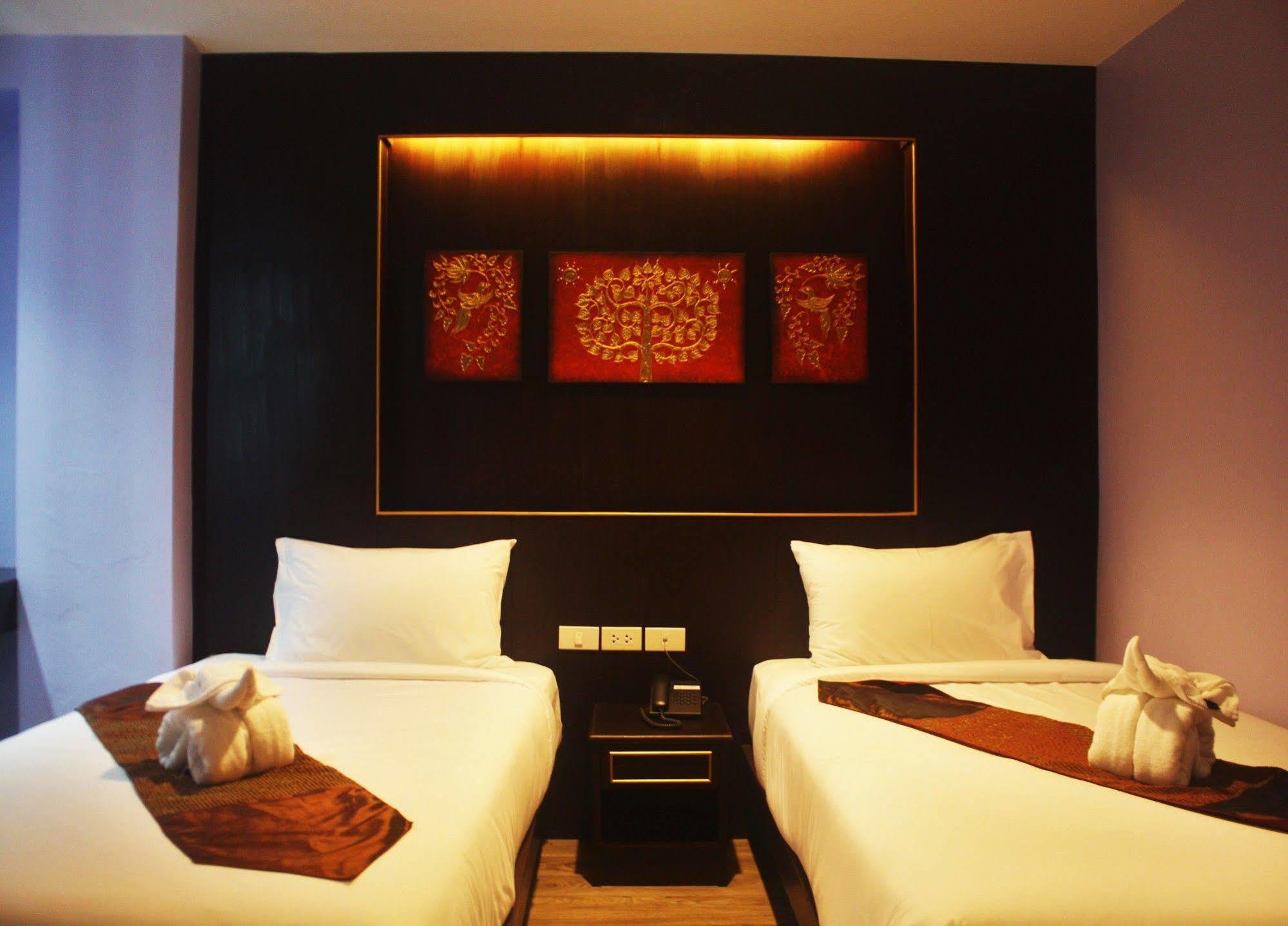 Hotel Metro & 4*