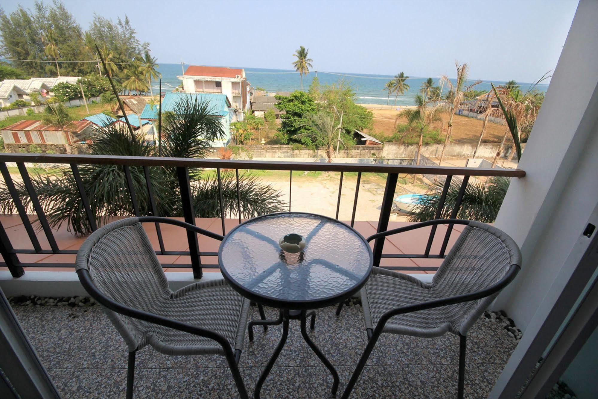 Hotel Na Nicha Ban Krut (Prachuap Khiri Khan)