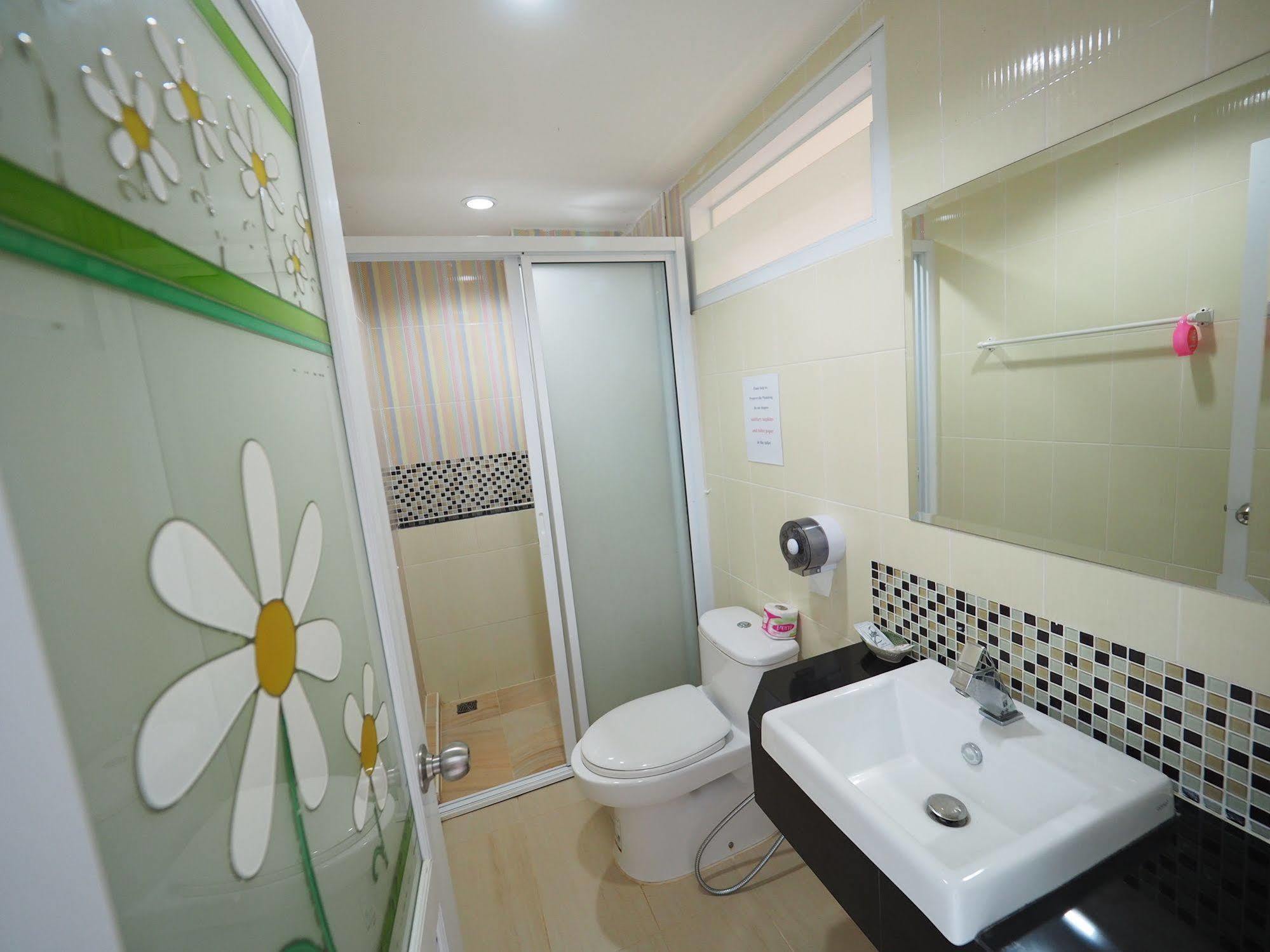 Lanta Fevrier Hotel Koh Lanta