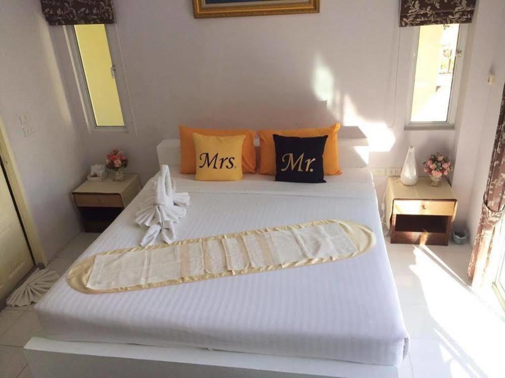 Resort Charm Cha-Am