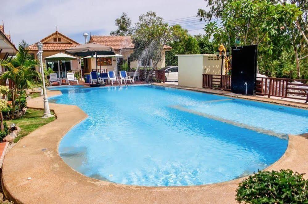Charm Resort 3*