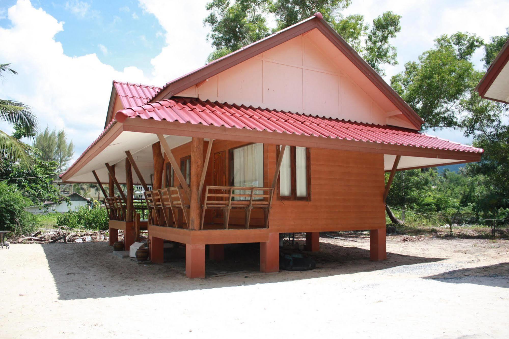 Phuphat Beach 3* Khanom