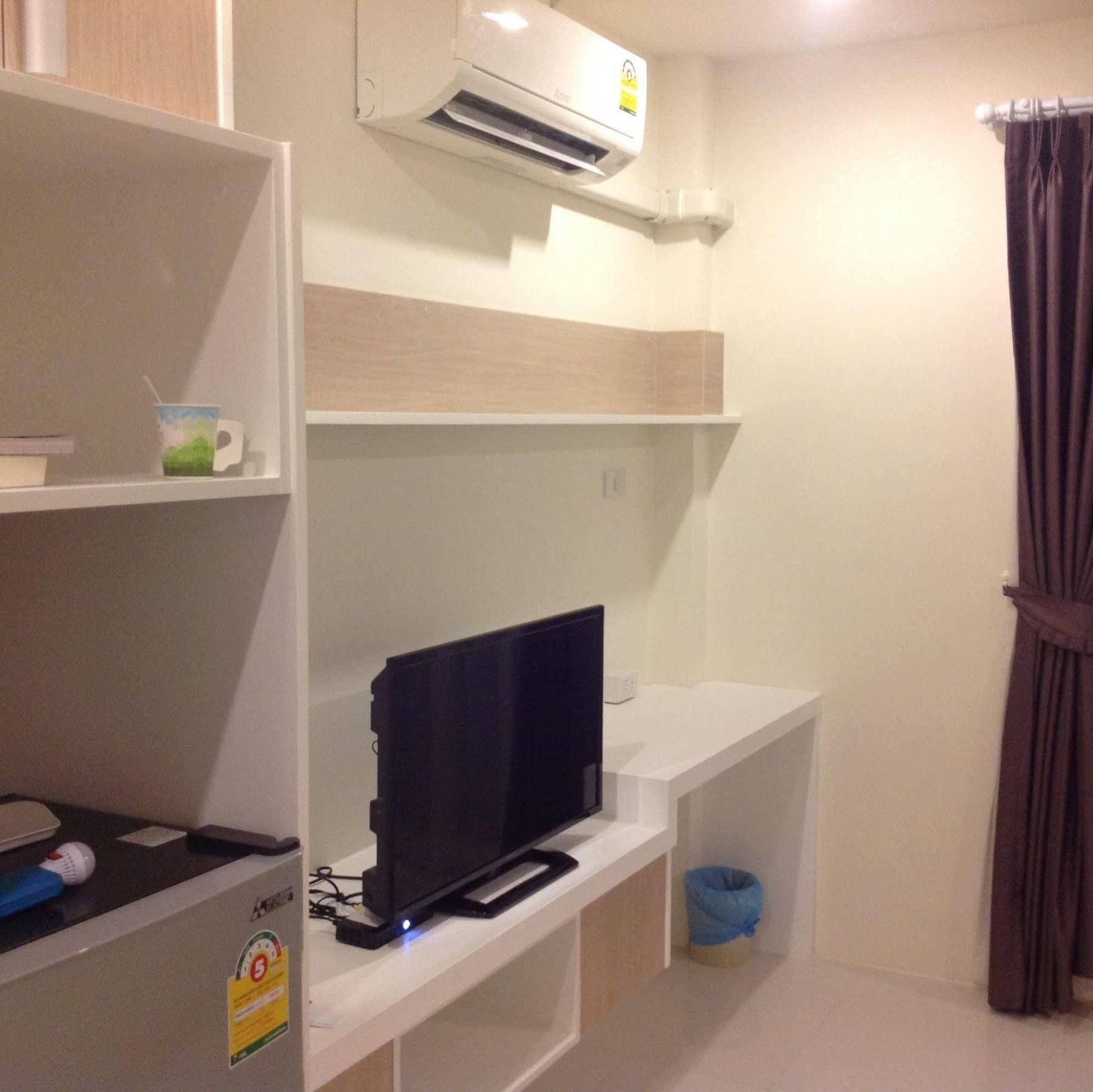 Hotel Oyo 306 Paradise Park Laemchabang 2*