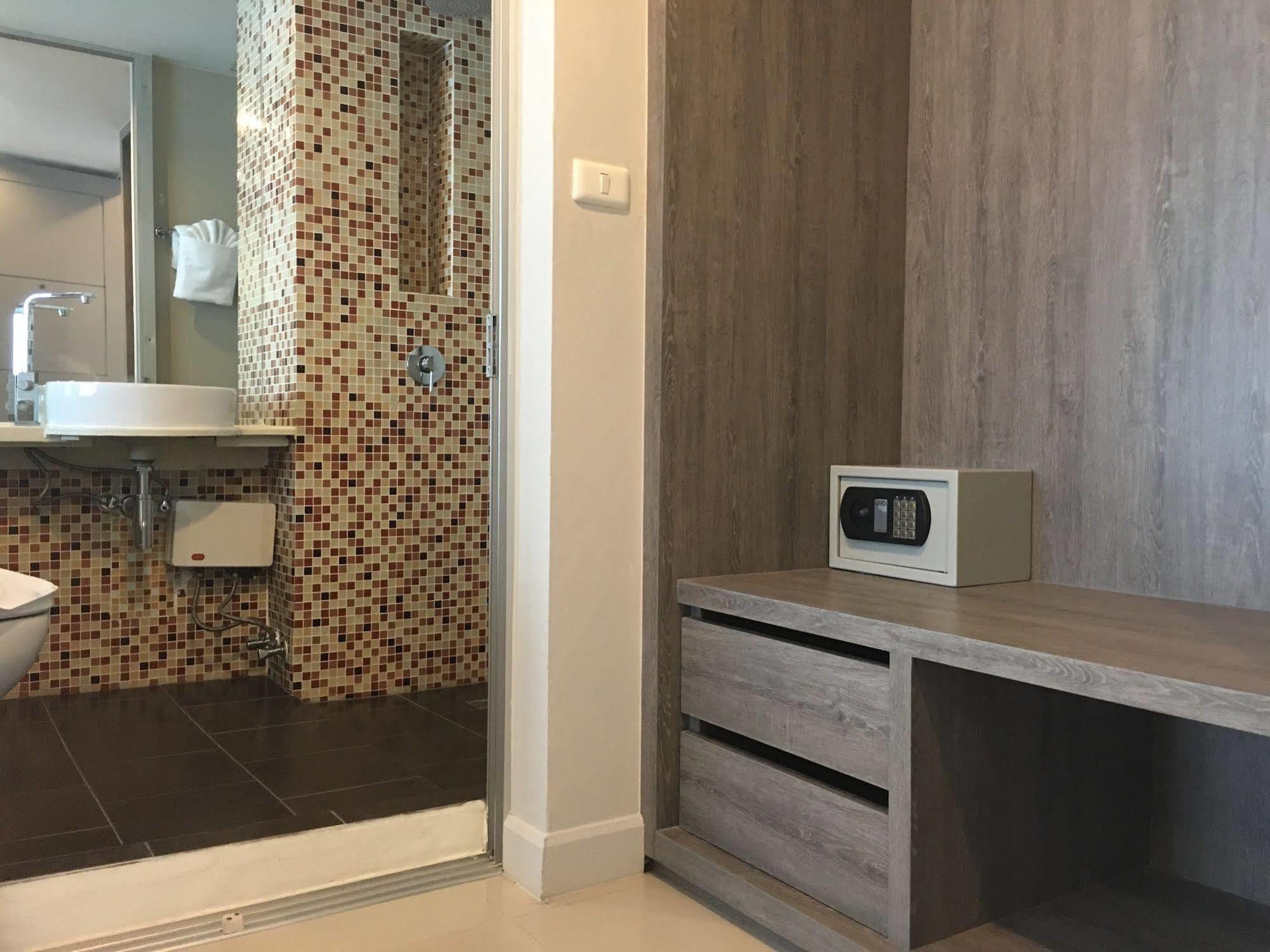 Silla Loft Hotel 3*