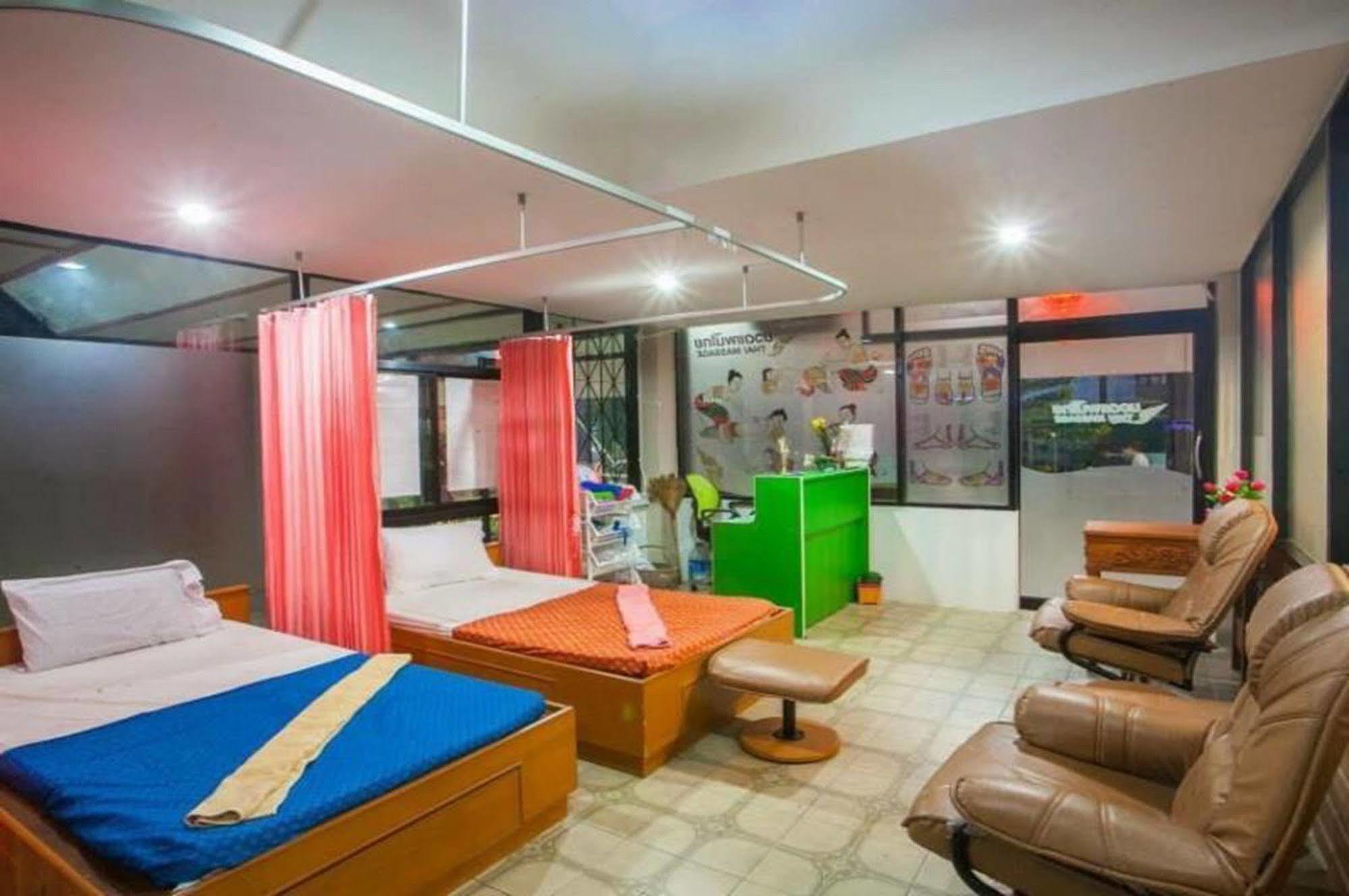 Hotel The Train Hatyai 3*