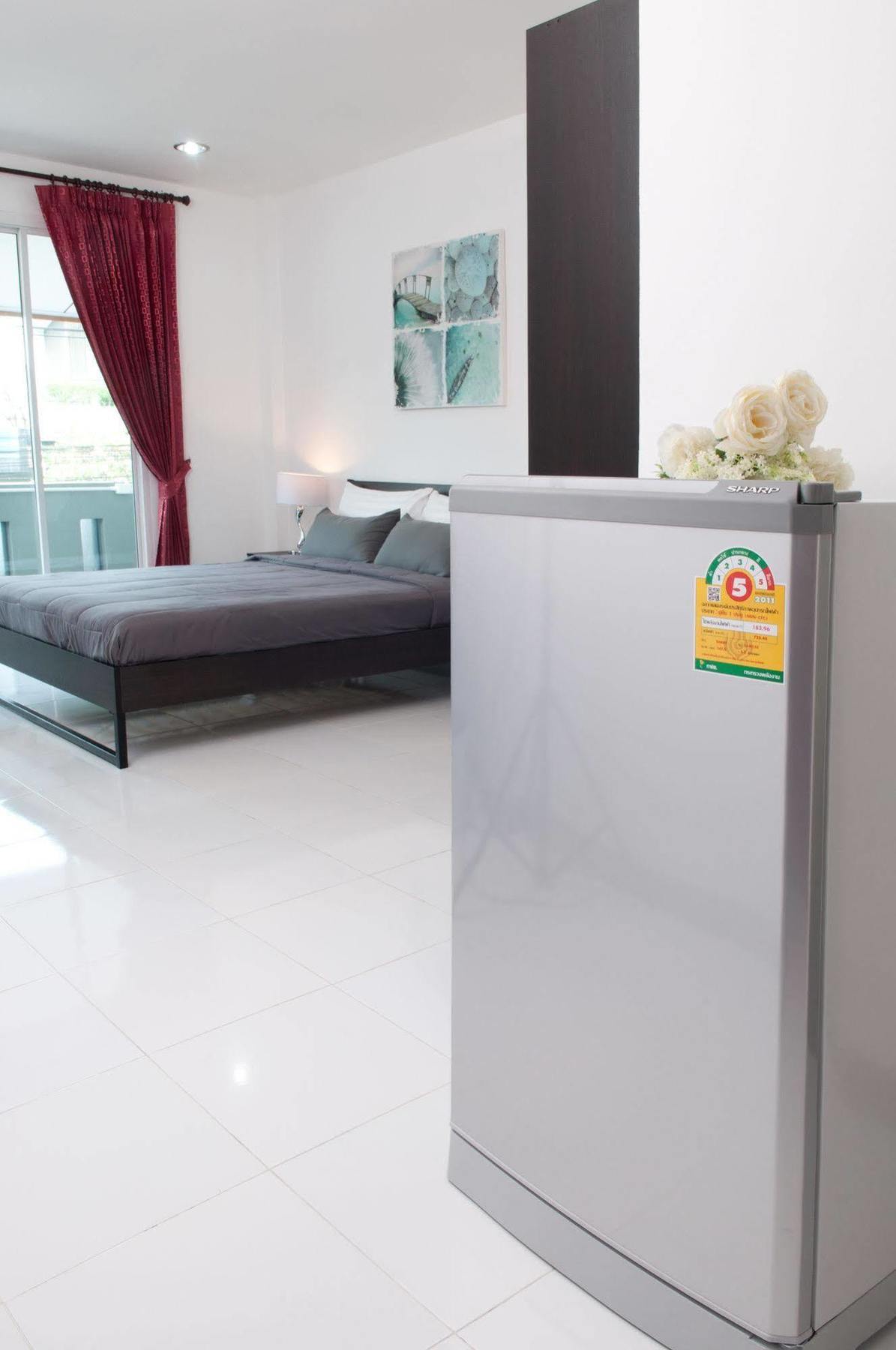 Surin Beach Rooms Praia de Surin