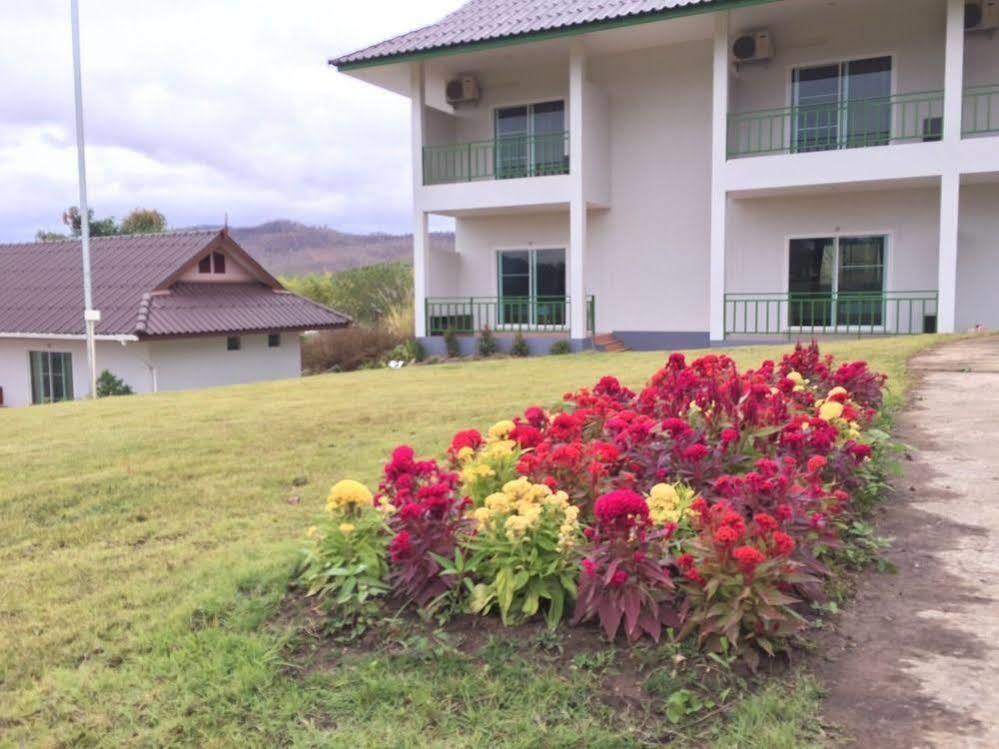 Phu Kaew Resort 3*