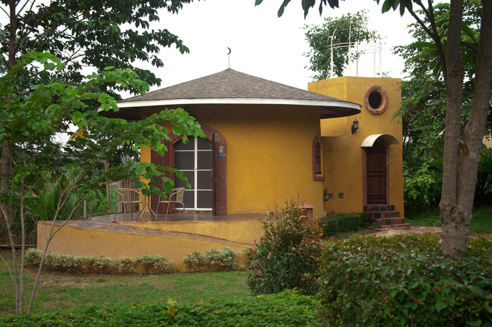 Hotel De La Vie