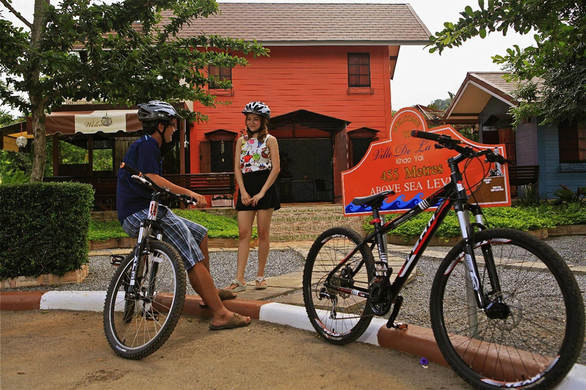 De La Vie Hotel Klang Dong
