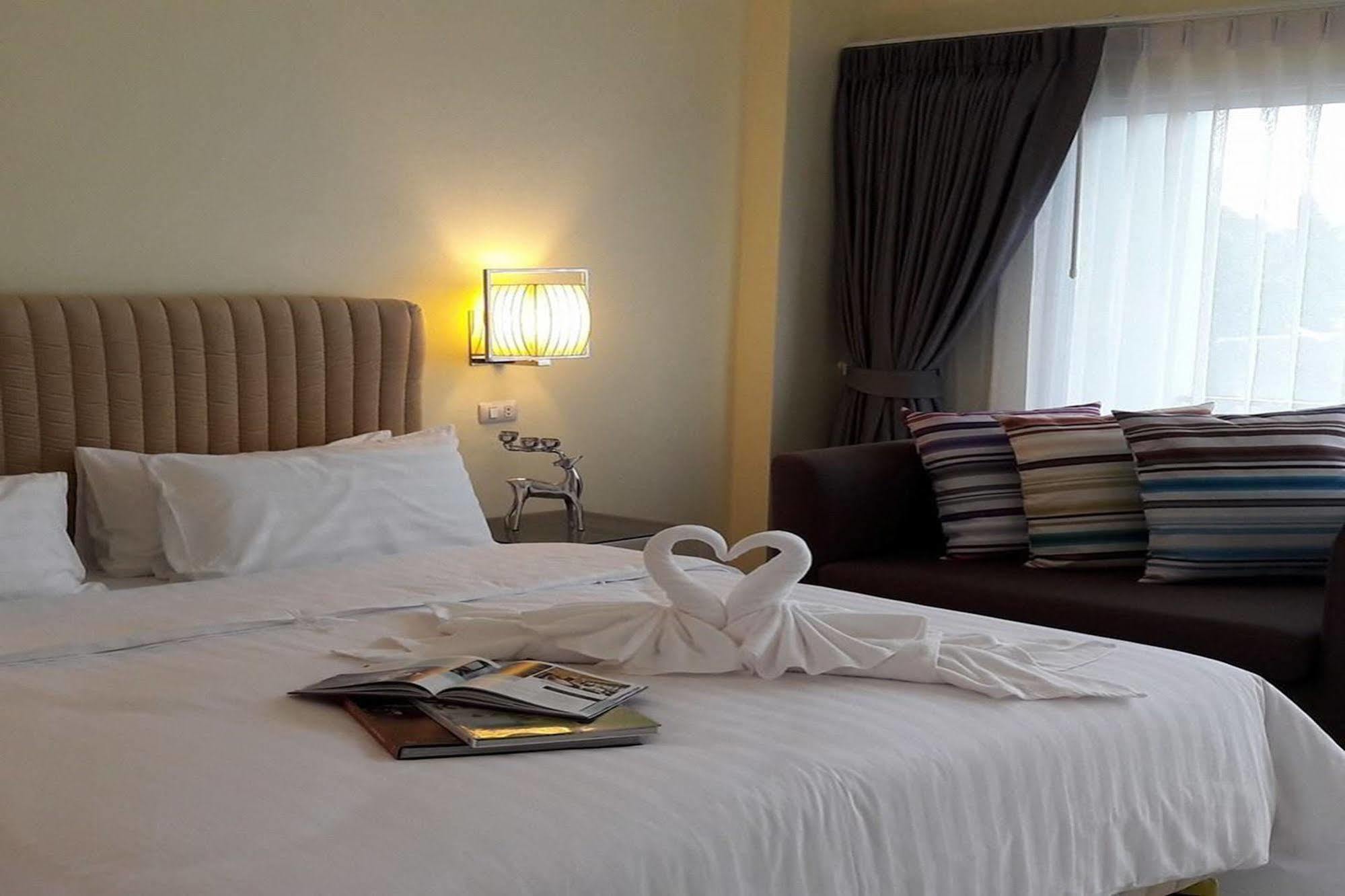 Hotel Southgate - Sha Certified 3*
